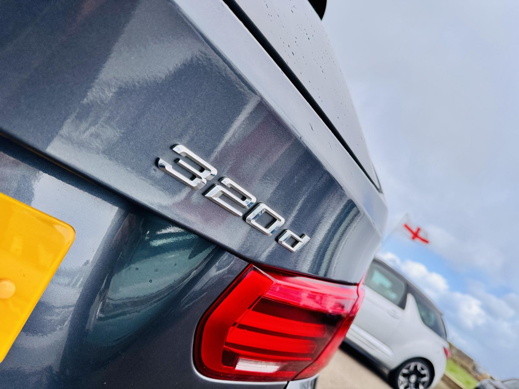 BMW 3 Series 2.0 320d M Sport Touring 5dr Diesel Auto Euro 6 (s/s) (190 ps)