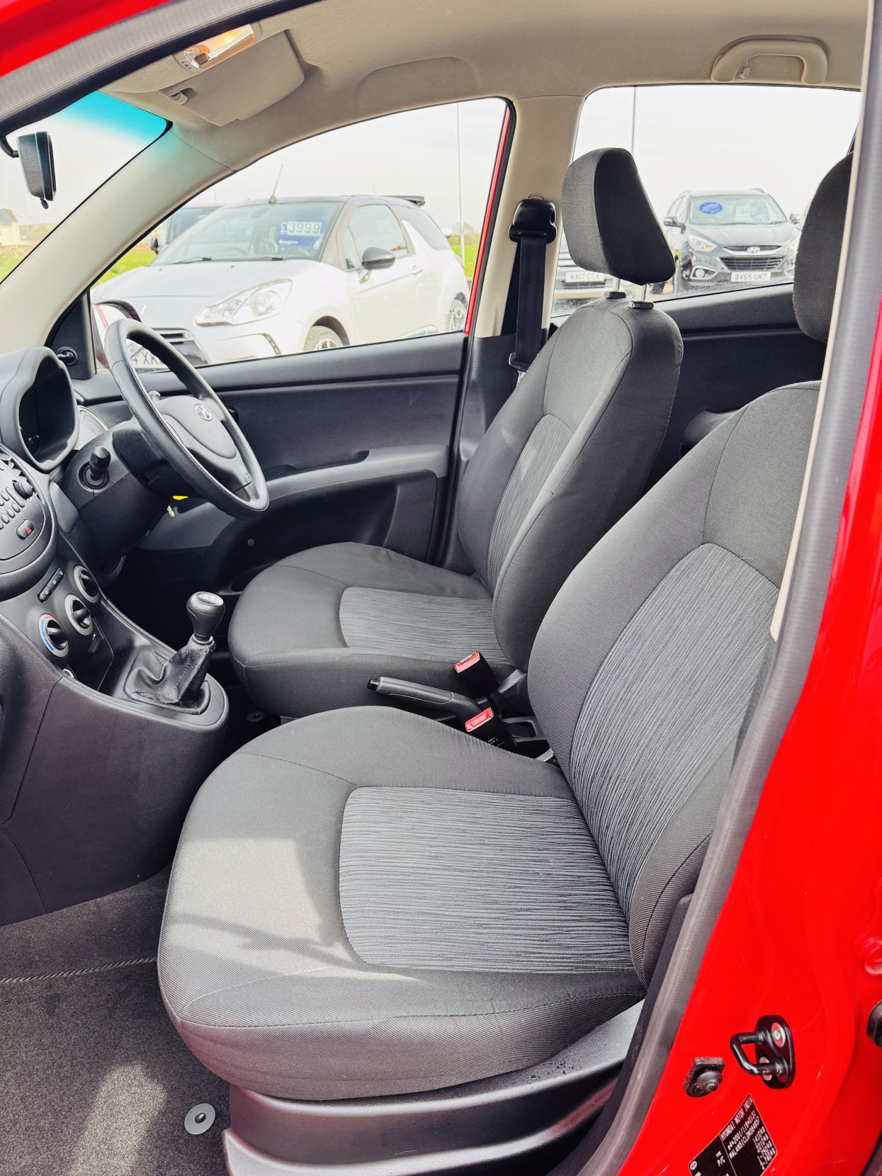 Hyundai i10 1.2 Classic Hatchback 5dr Petrol Manual Euro 5 (85 bhp)