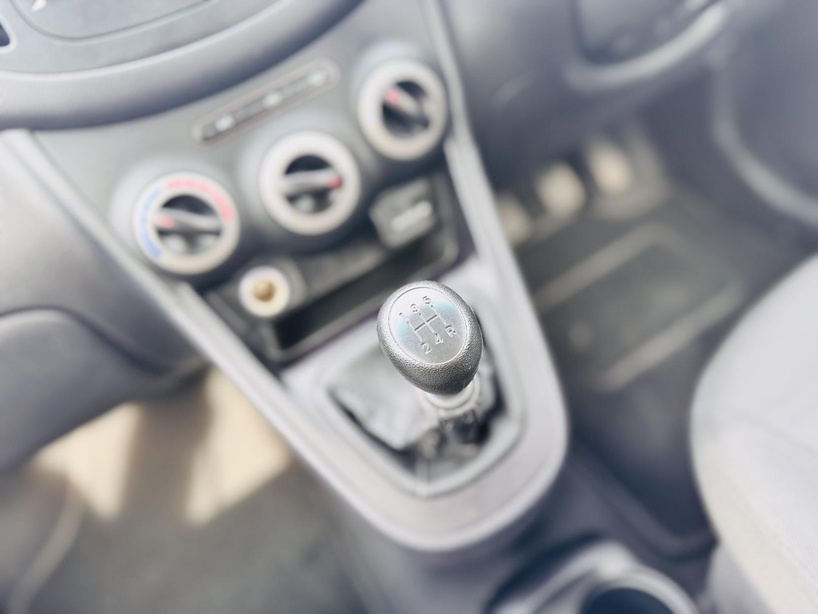 Hyundai i10 1.2 Classic Hatchback 5dr Petrol Manual Euro 5 (85 bhp)