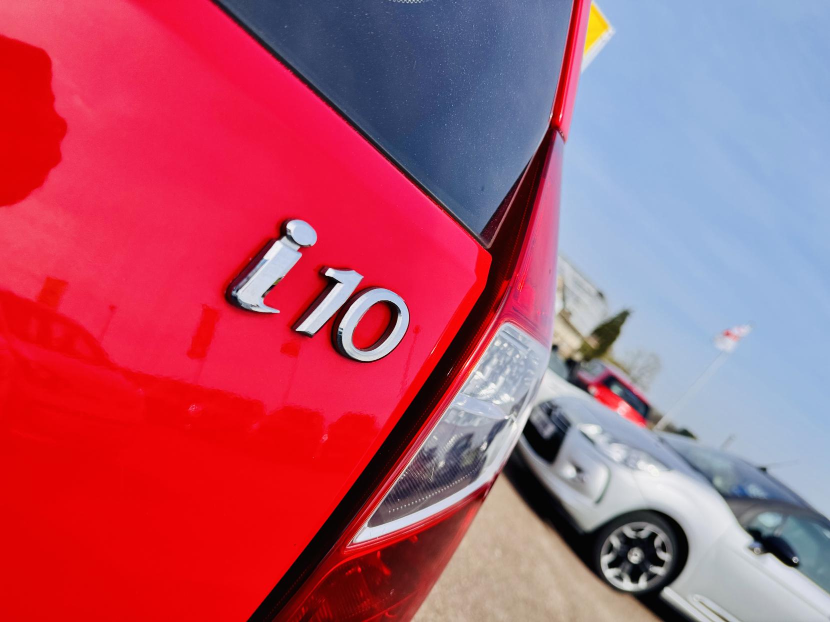 Hyundai i10 1.2 Classic Hatchback 5dr Petrol Manual Euro 5 (85 bhp)