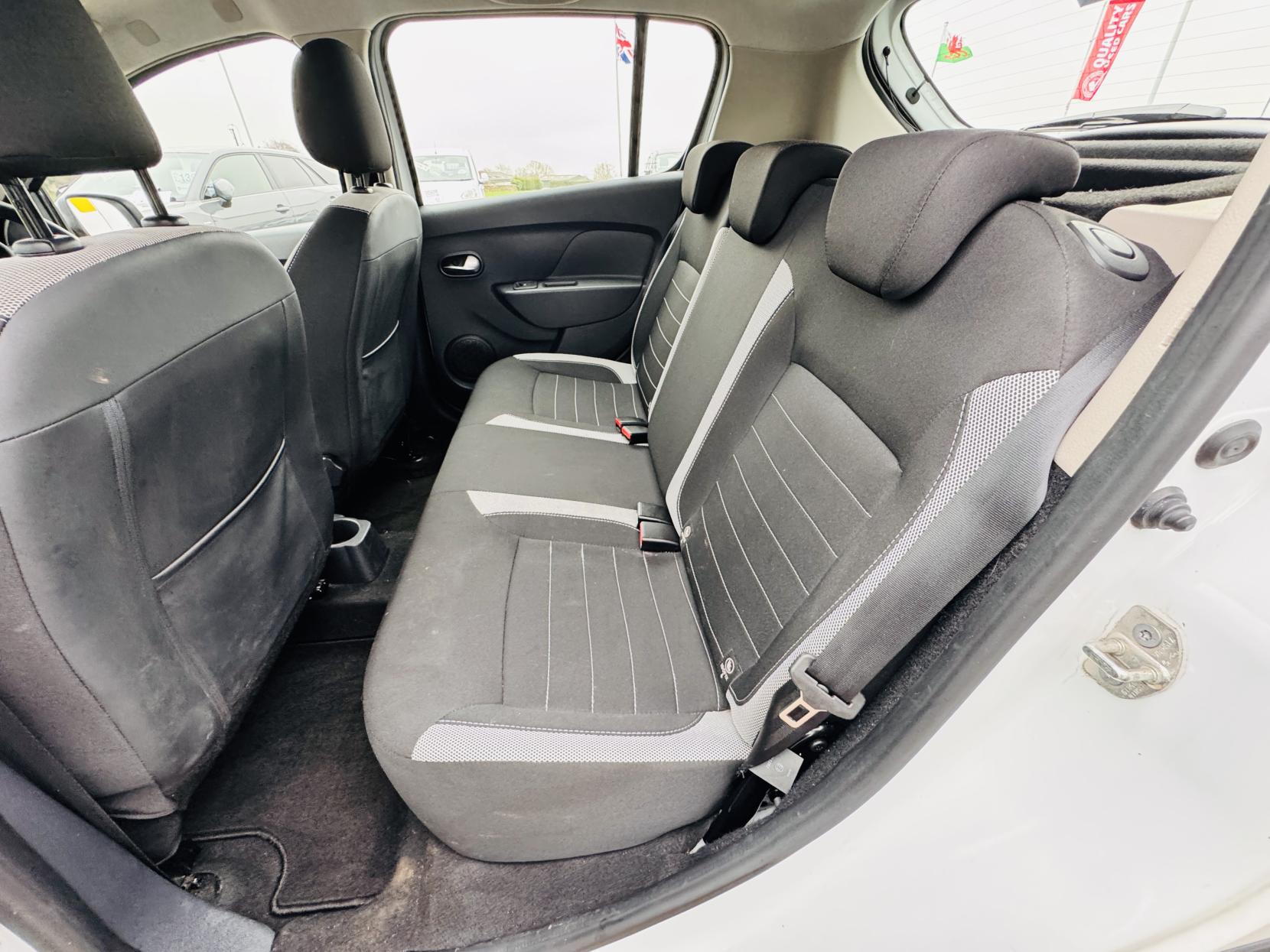 Dacia Sandero Stepway 0.9 TCe Comfort Hatchback 5dr Petrol Manual Euro 6 (s/s) (90 ps)