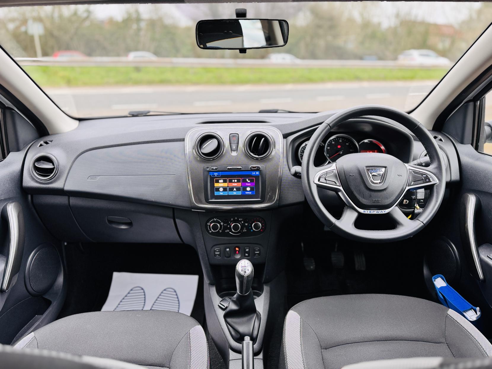 Dacia Sandero Stepway 0.9 TCe Comfort Hatchback 5dr Petrol Manual Euro 6 (s/s) (90 ps)