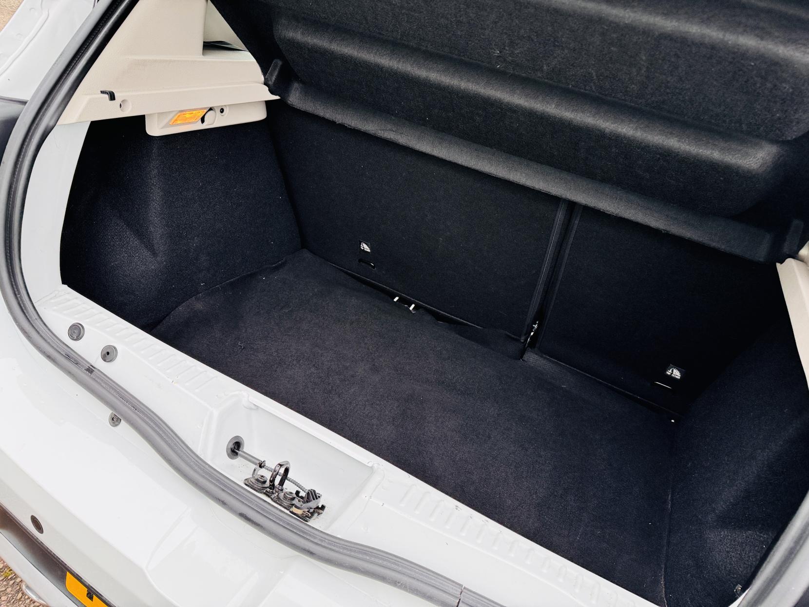 Dacia Sandero Stepway 0.9 TCe Comfort Hatchback 5dr Petrol Manual Euro 6 (s/s) (90 ps)