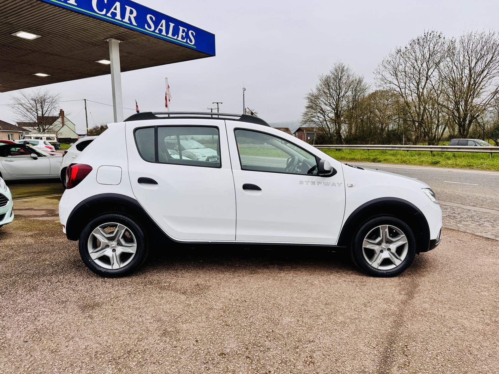 Dacia Sandero Stepway 0.9 TCe Comfort Hatchback 5dr Petrol Manual Euro 6 (s/s) (90 ps)