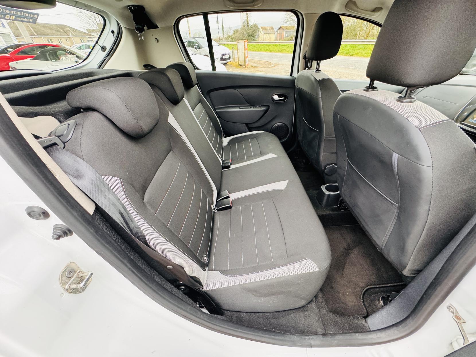 Dacia Sandero Stepway 0.9 TCe Comfort Hatchback 5dr Petrol Manual Euro 6 (s/s) (90 ps)