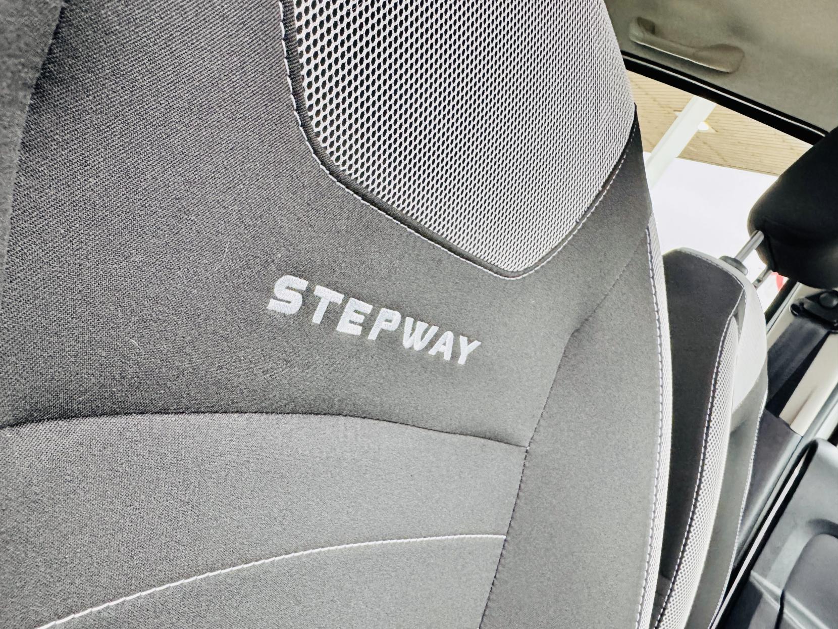 Dacia Sandero Stepway 0.9 TCe Comfort Hatchback 5dr Petrol Manual Euro 6 (s/s) (90 ps)