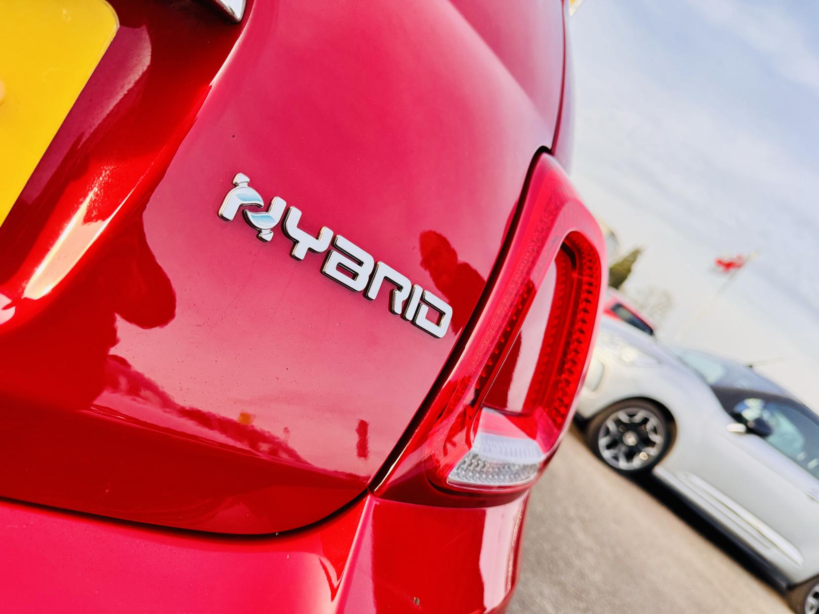 Fiat 500 1.0 MHEV Dolcevita Hatchback 3dr Petrol Manual Euro 6 (s/s) (70 bhp)