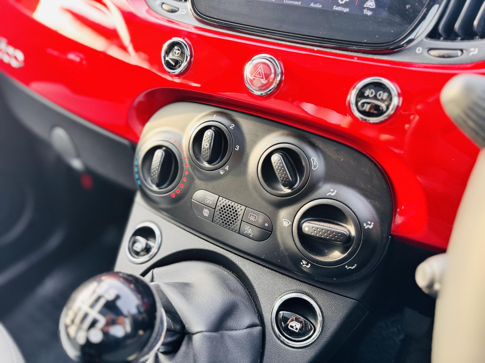 Fiat 500 1.0 MHEV Dolcevita Hatchback 3dr Petrol Manual Euro 6 (s/s) (70 bhp)