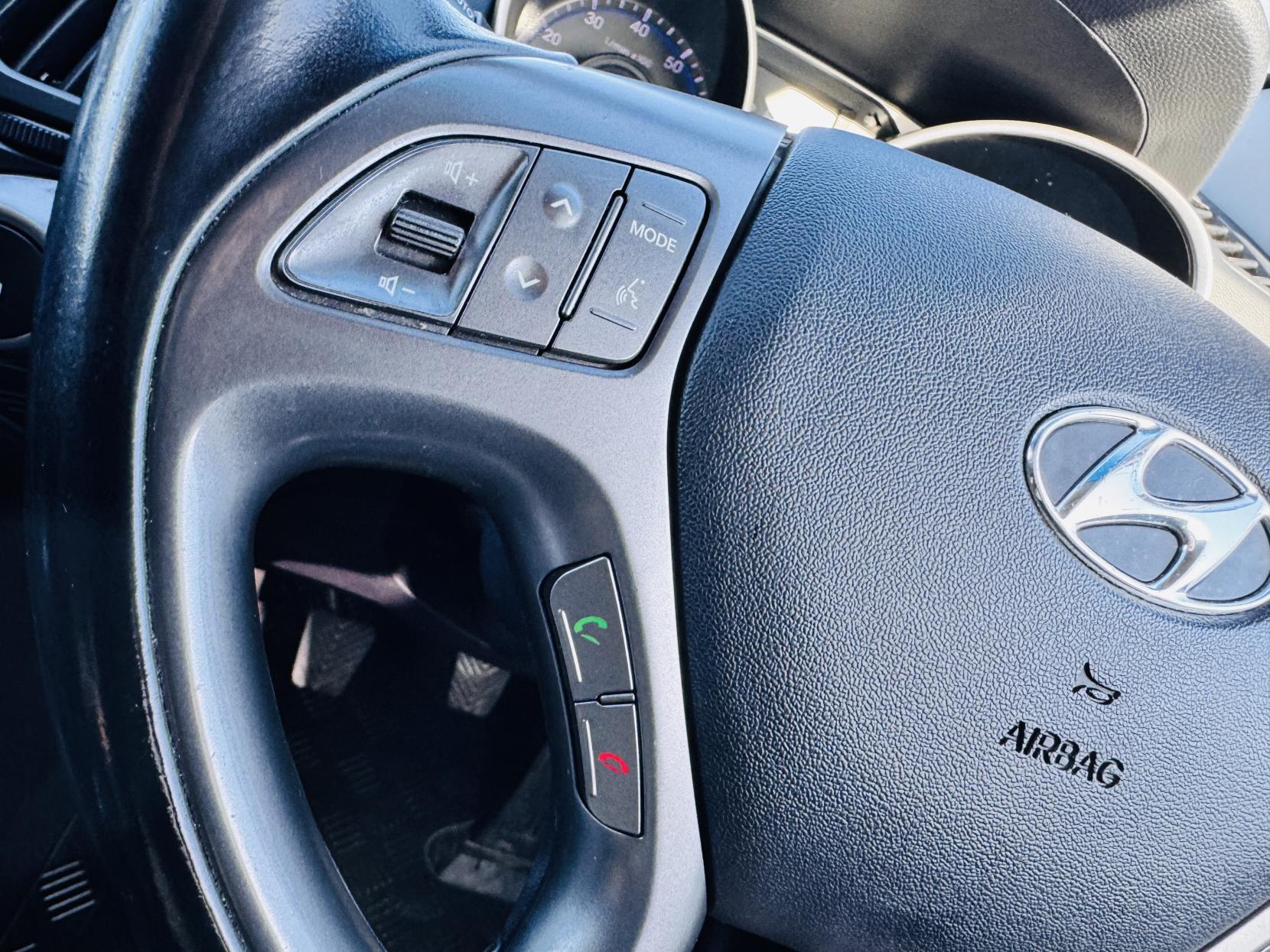 Hyundai ix35 1.6 GDi SE SUV 5dr Petrol Manual Euro 5 (Nav) (135 ps)