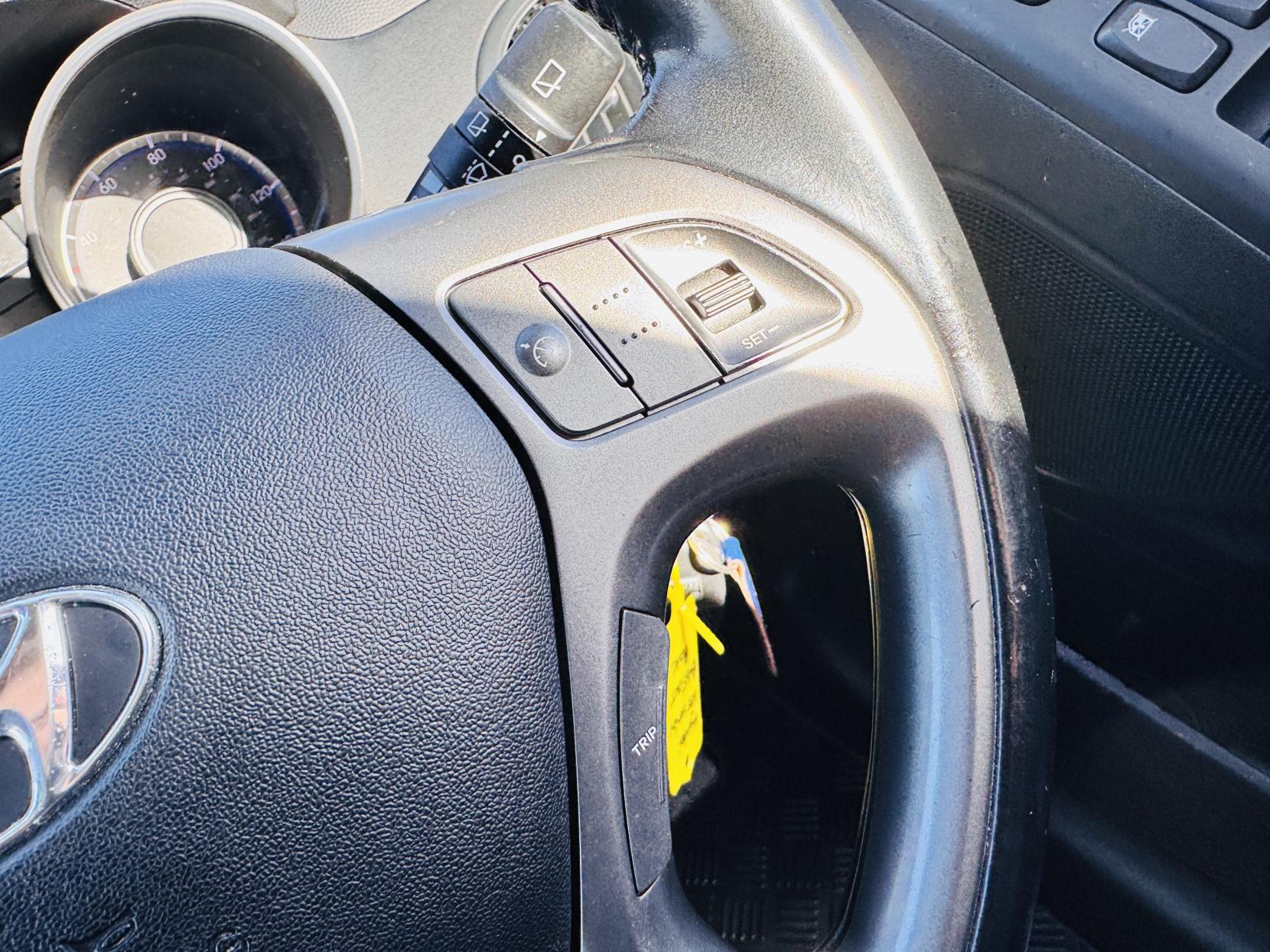 Hyundai ix35 1.6 GDi SE SUV 5dr Petrol Manual Euro 5 (Nav) (135 ps)