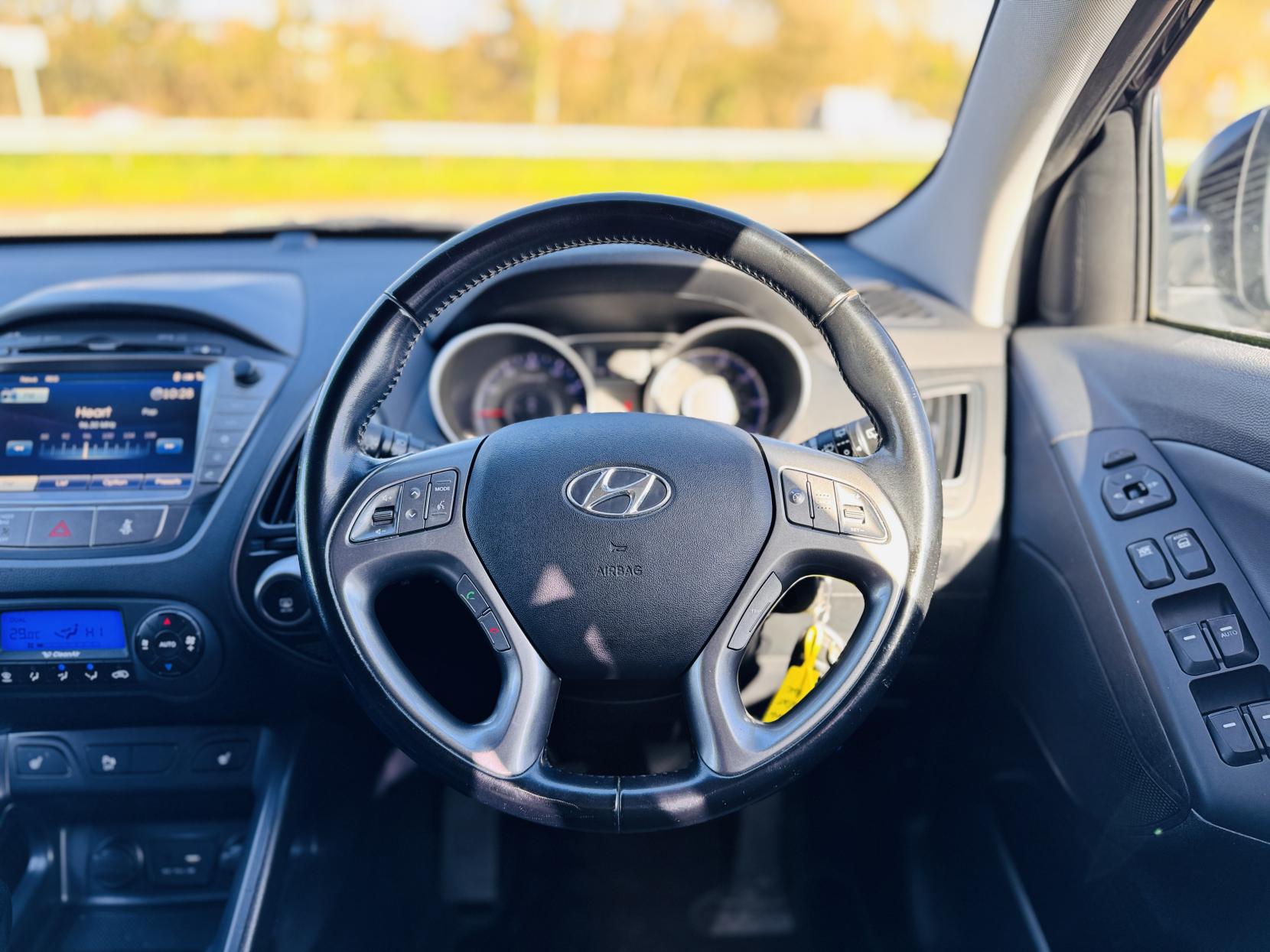 Hyundai ix35 1.6 GDi SE SUV 5dr Petrol Manual Euro 5 (Nav) (135 ps)