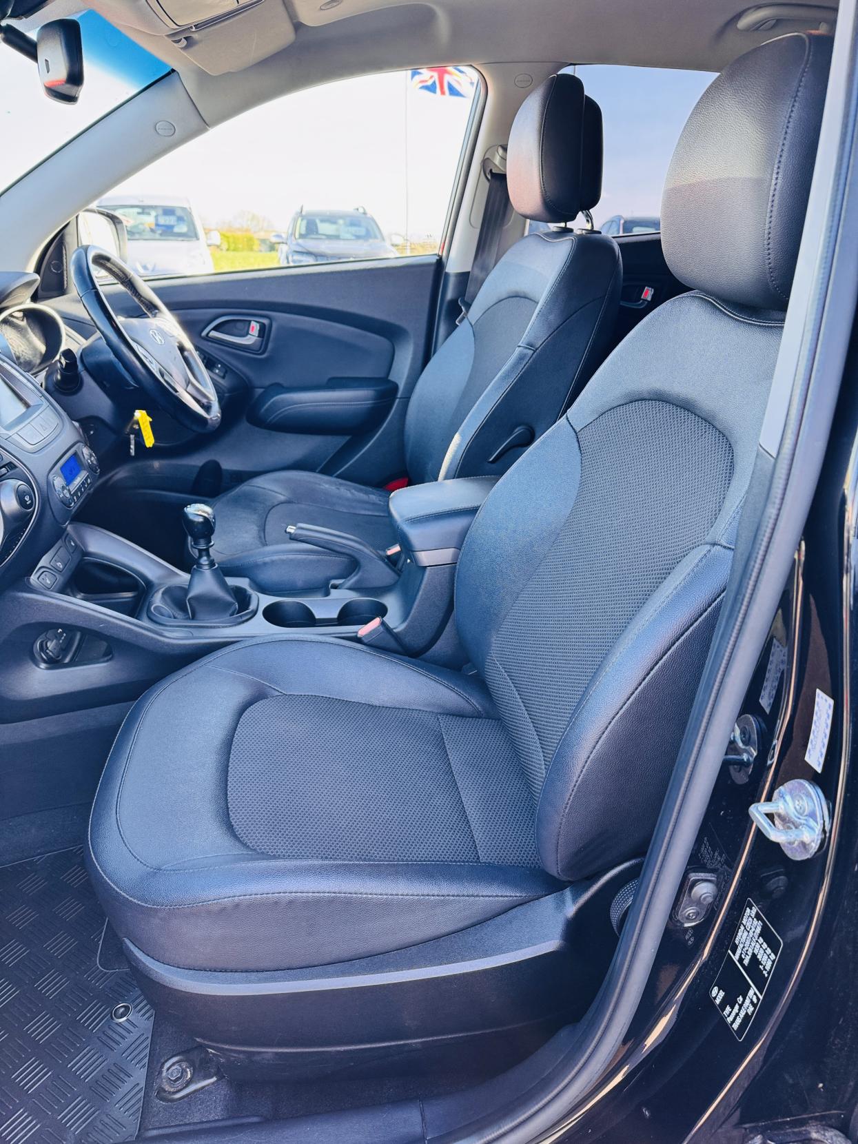 Hyundai ix35 1.6 GDi SE SUV 5dr Petrol Manual Euro 5 (Nav) (135 ps)