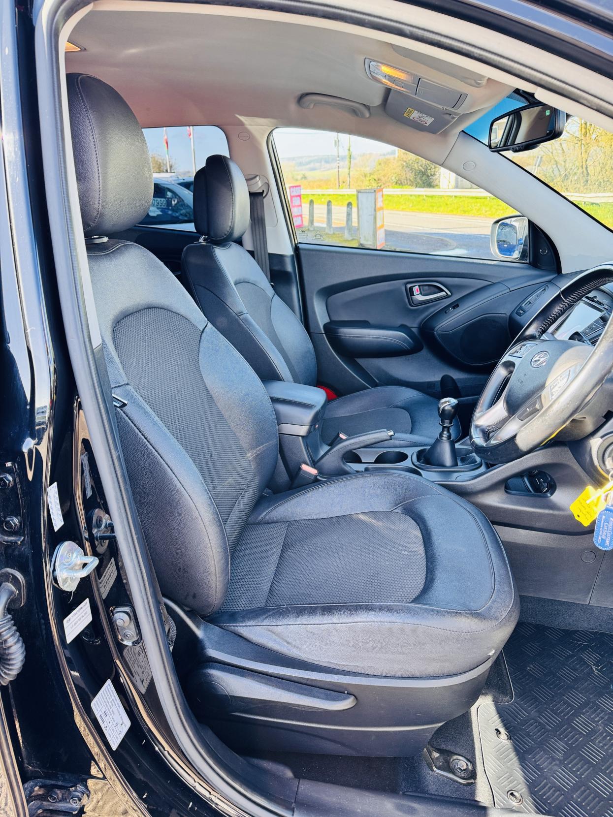 Hyundai ix35 1.6 GDi SE SUV 5dr Petrol Manual Euro 5 (Nav) (135 ps)