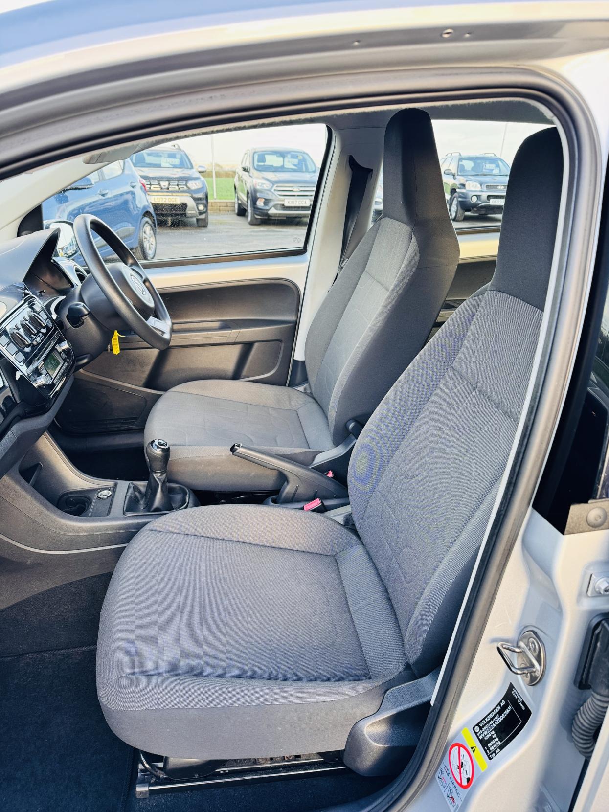 Volkswagen up! 1.0 Move up! Hatchback 5dr Petrol Manual Euro 5 (60 ps)