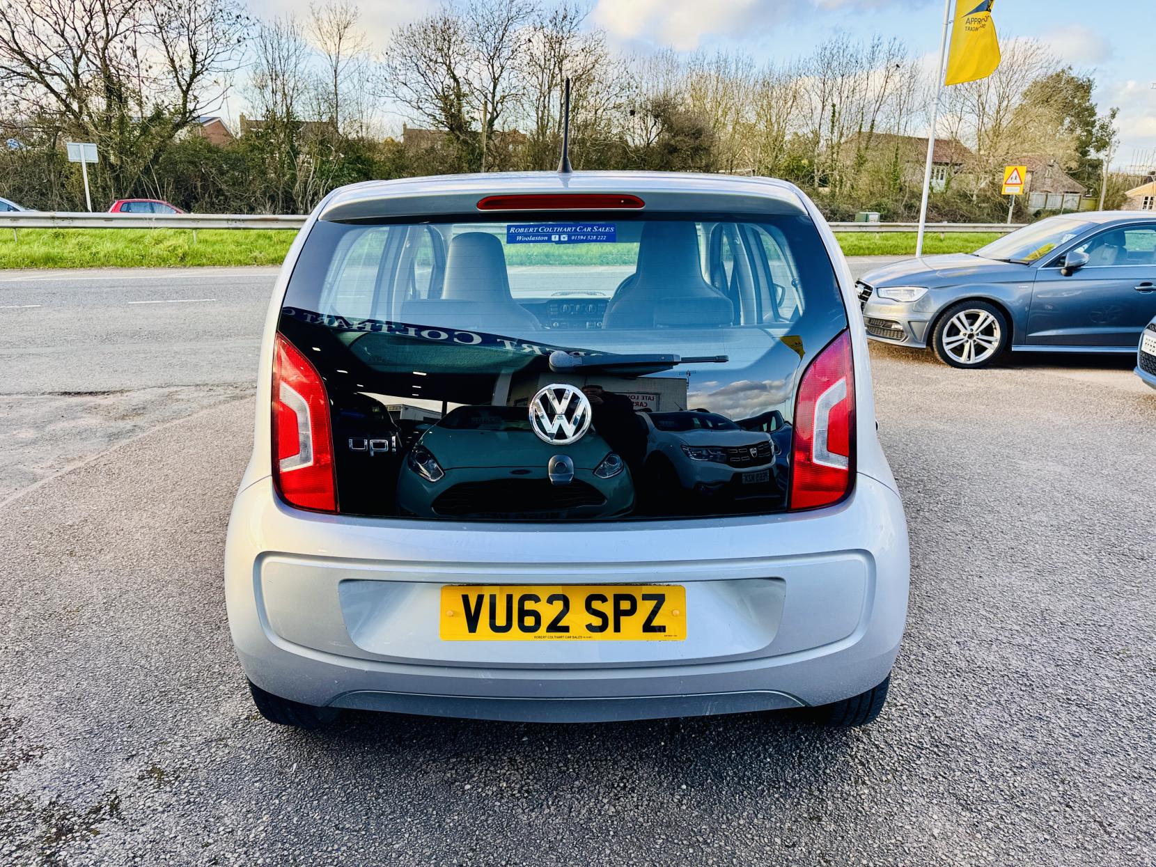 Volkswagen up! 1.0 Move up! Hatchback 5dr Petrol Manual Euro 5 (60 ps)