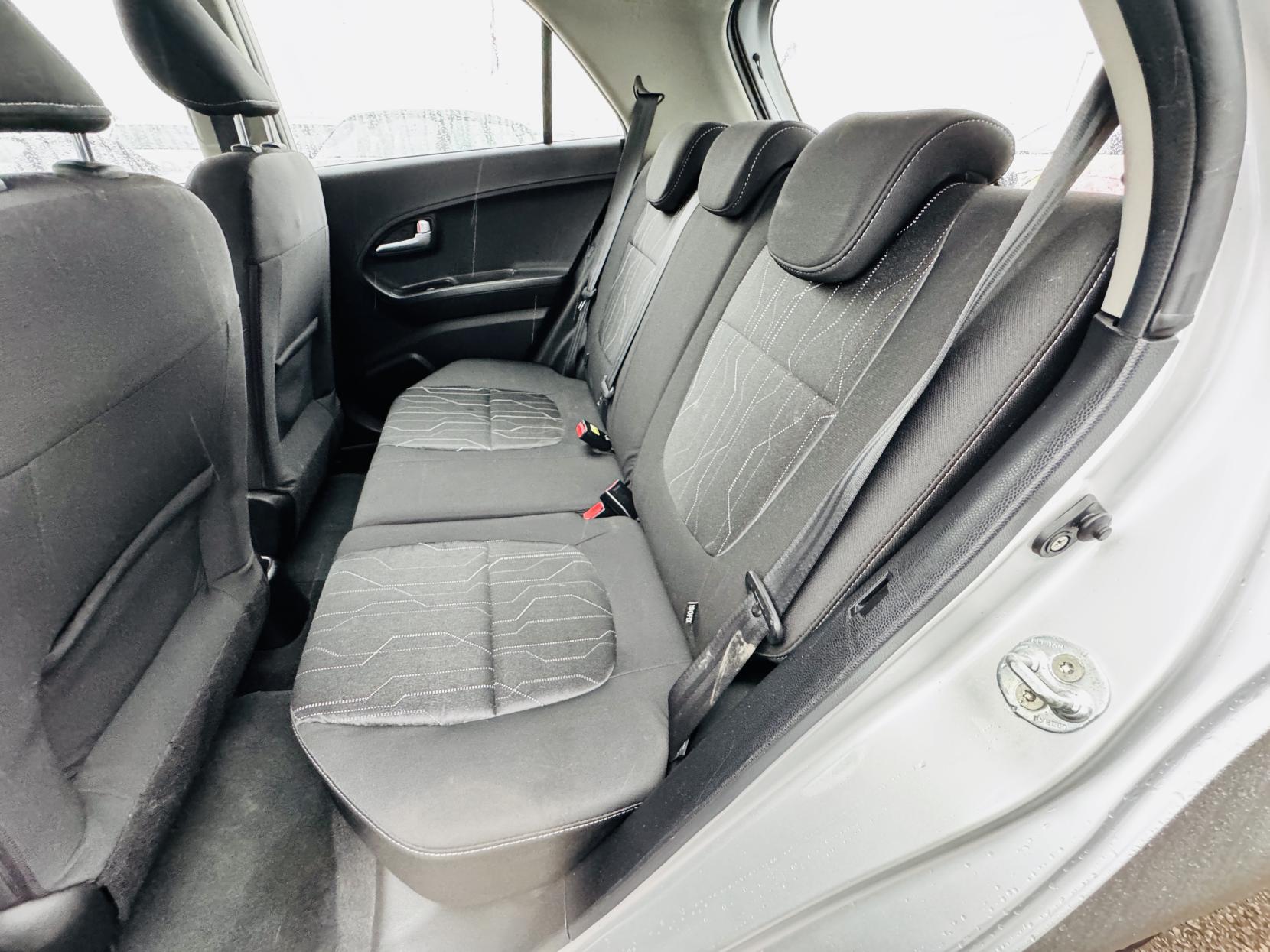 Kia Picanto 1.25 2 Hatchback 5dr Petrol Auto Euro 5 (84 bhp)