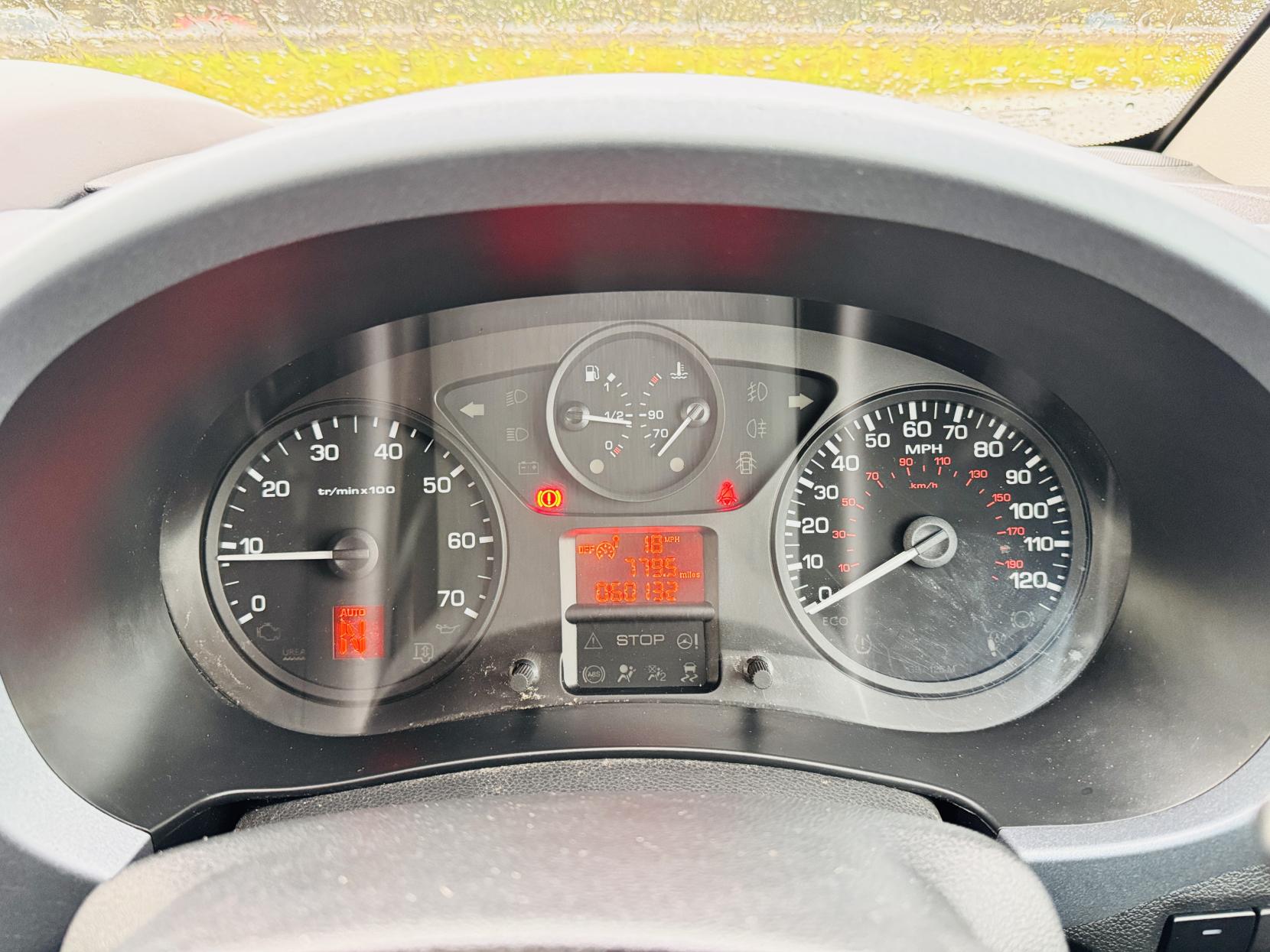 Peugeot Partner Tepee 1.6 HDi Tepee S MPV 5dr Diesel EGC (s/s) (125 g/km, 92 bhp)