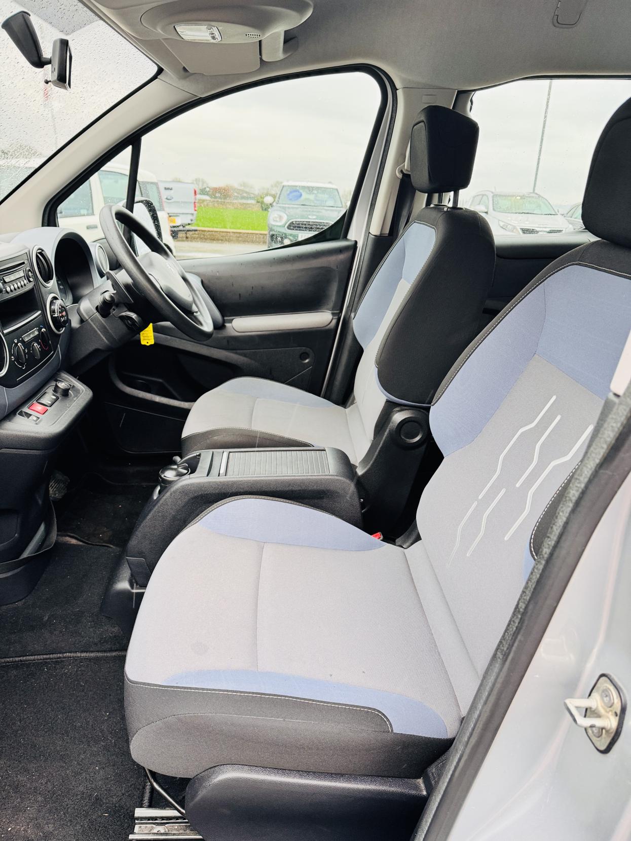 Peugeot Partner Tepee 1.6 HDi Tepee S MPV 5dr Diesel EGC (s/s) (125 g/km, 92 bhp)