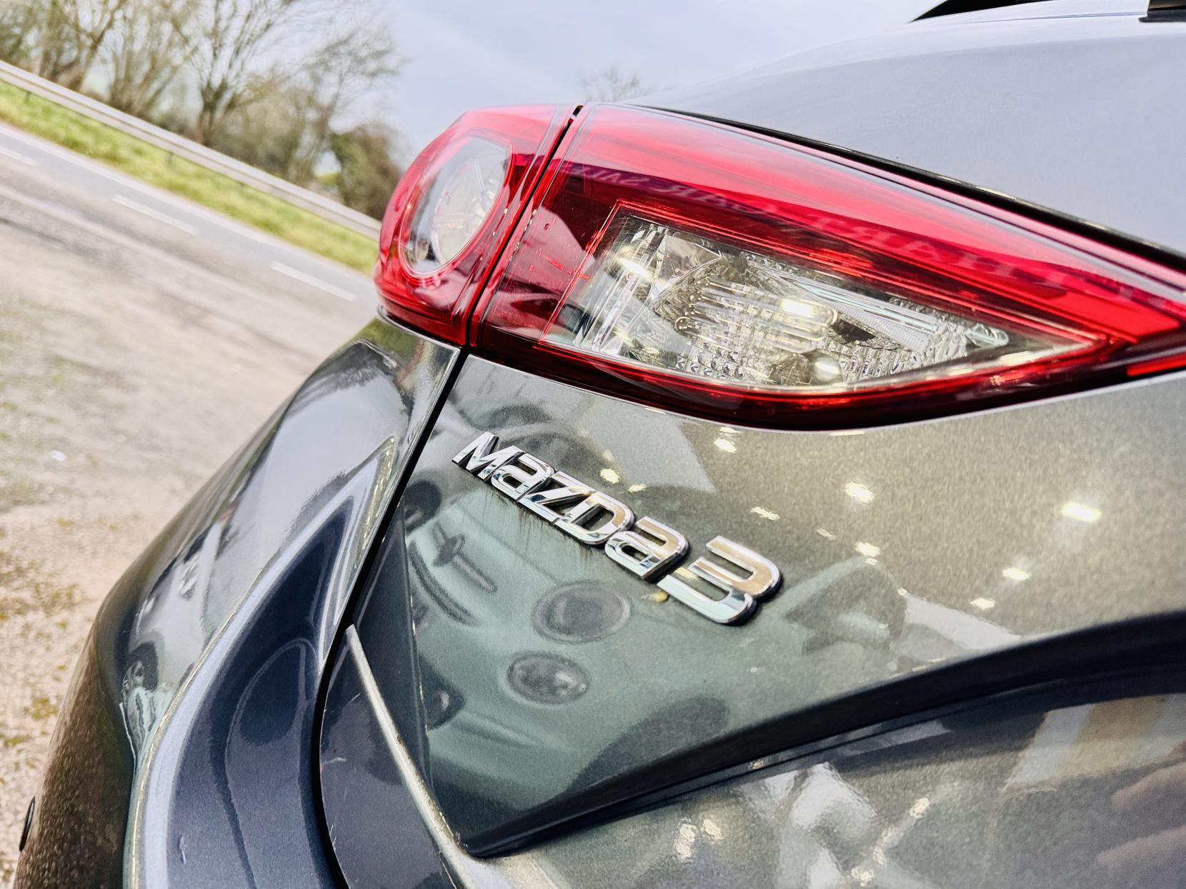 Mazda Mazda3 2.0 SKYACTIV-G Sport Nav Hatchback 5dr Petrol Manual Euro 5 (s/s) (165 ps)