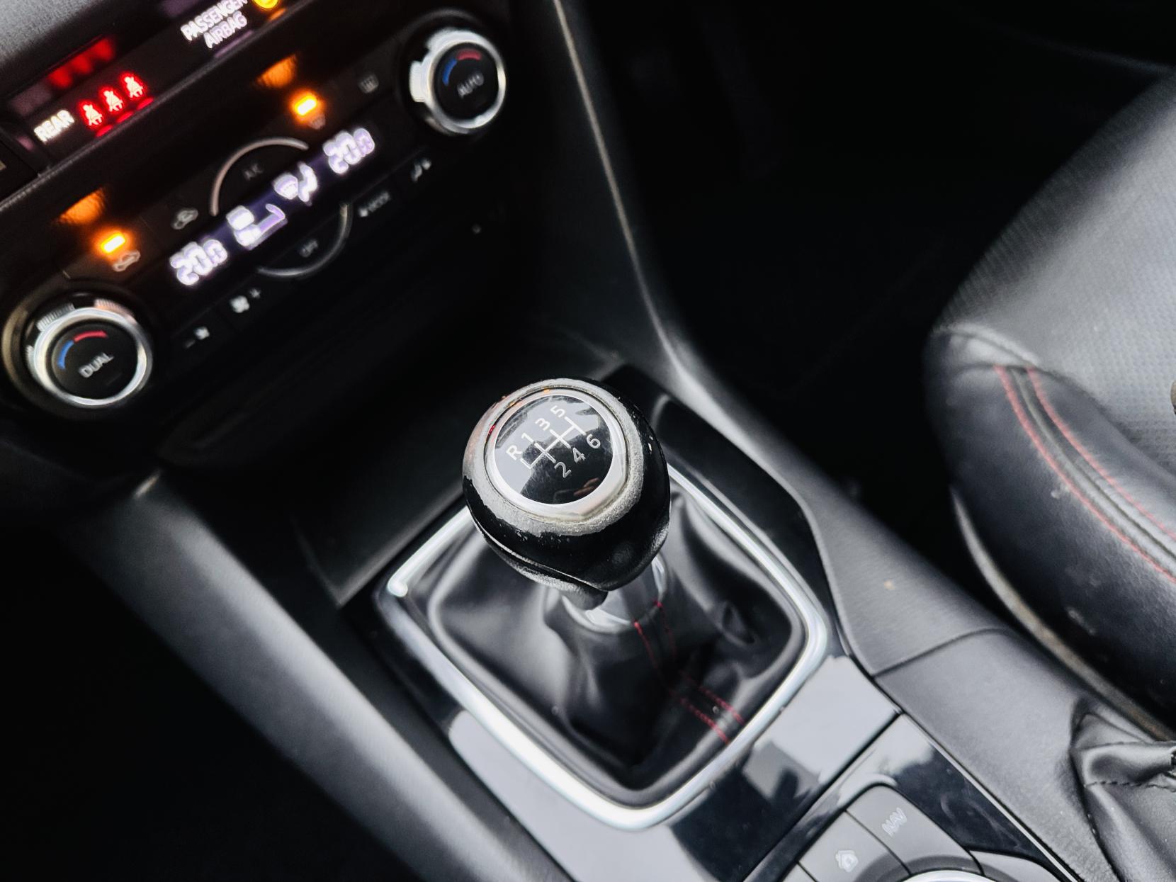 Mazda Mazda3 2.0 SKYACTIV-G Sport Nav Hatchback 5dr Petrol Manual Euro 5 (s/s) (165 ps)