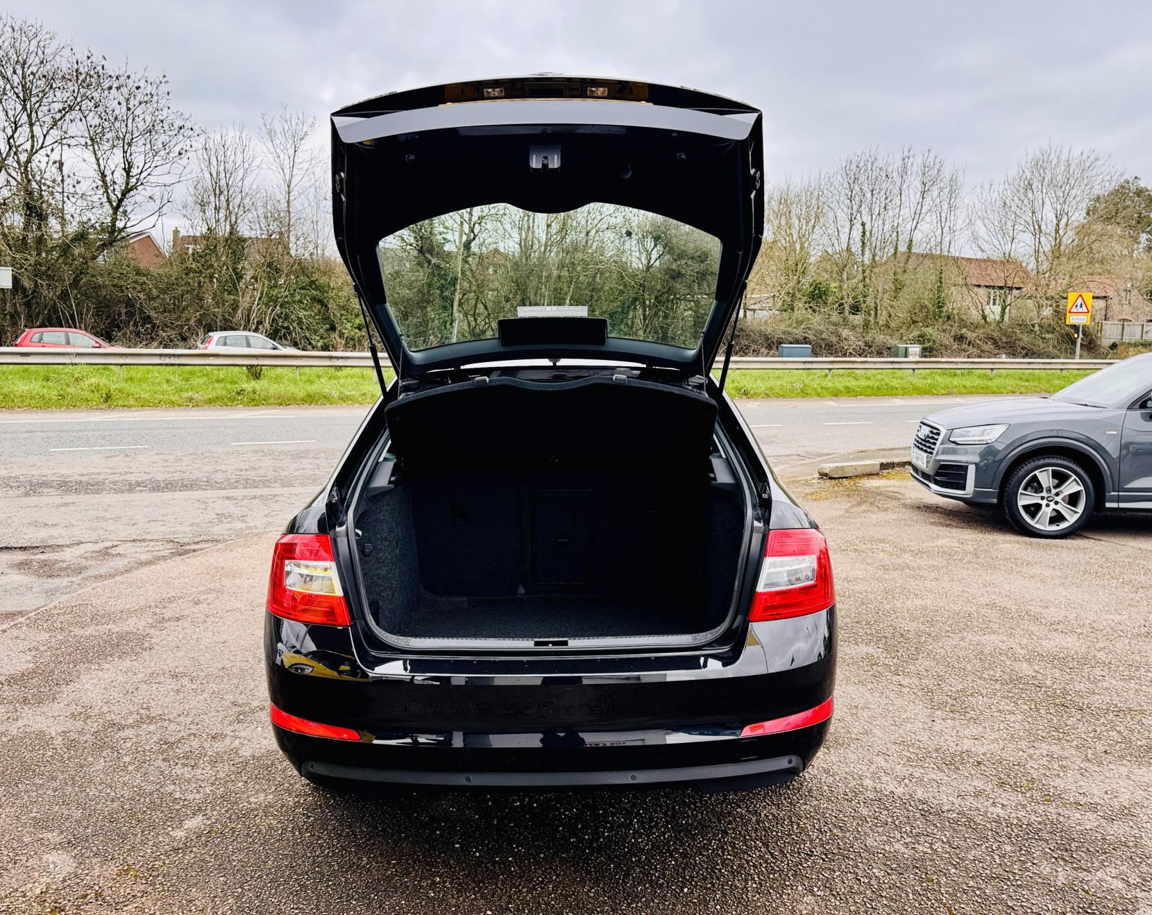 Skoda Octavia 1.4 TSI SE L Hatchback 5dr Petrol Manual Euro 6 (s/s) (150 ps)