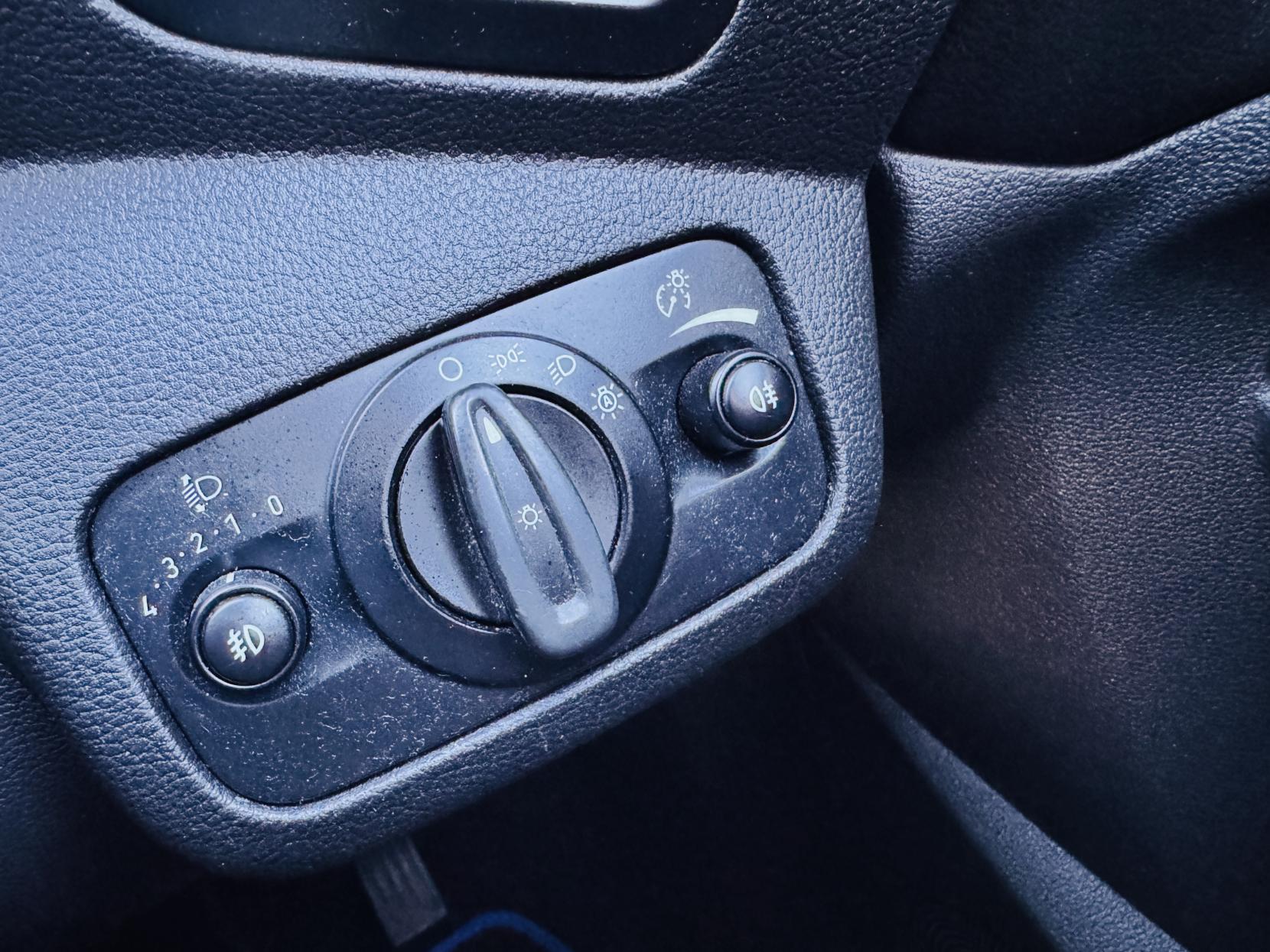 Ford Kuga 2.0 TDCi Titanium SUV 5dr Diesel Manual AWD Euro 6 (s/s) (180 ps)