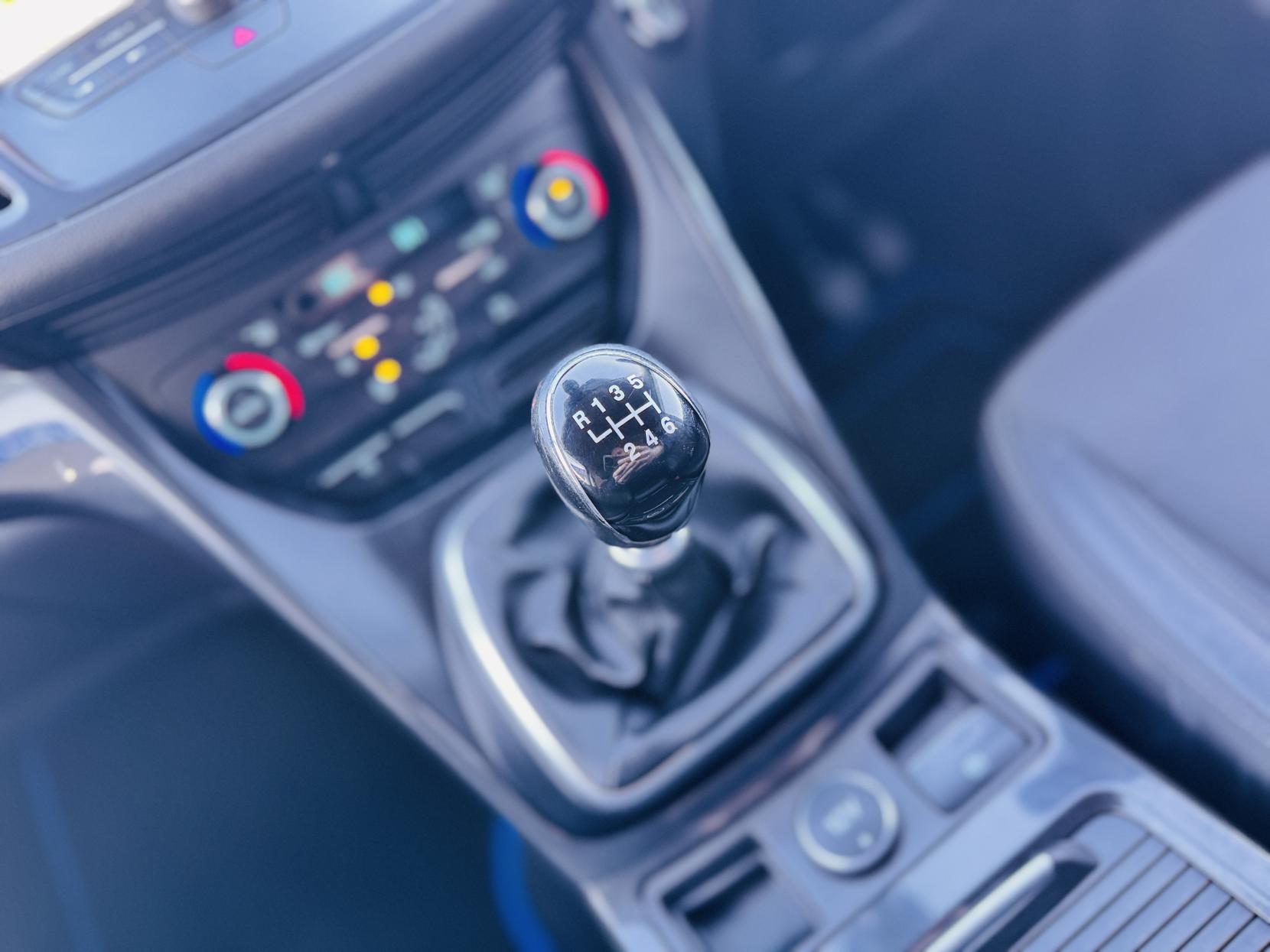 Ford Kuga 2.0 TDCi Titanium SUV 5dr Diesel Manual AWD Euro 6 (s/s) (180 ps)