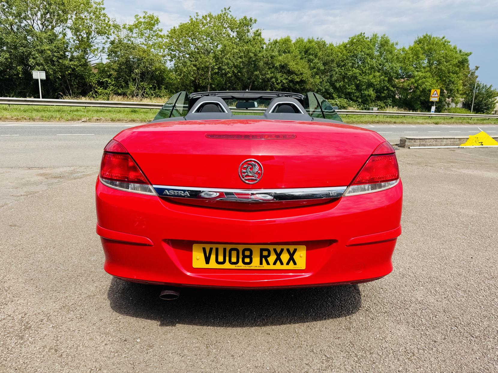 Vauxhall Astra 1.6i TwinAir Air Twin Top 2dr Petrol Manual (163 g/km, 113 bhp)