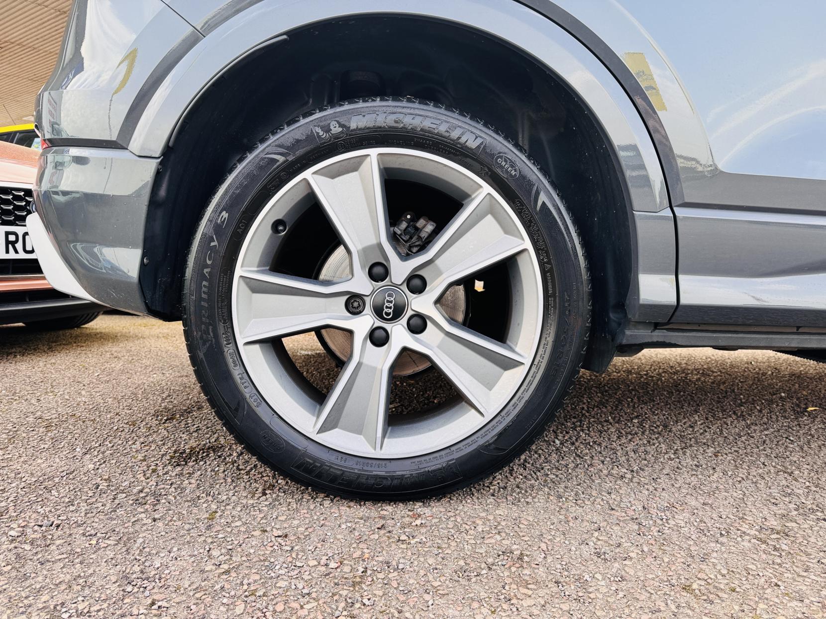 Audi Q2 1.4 TFSI CoD S line SUV 5dr Petrol S Tronic Euro 6 (s/s) (150 ps)