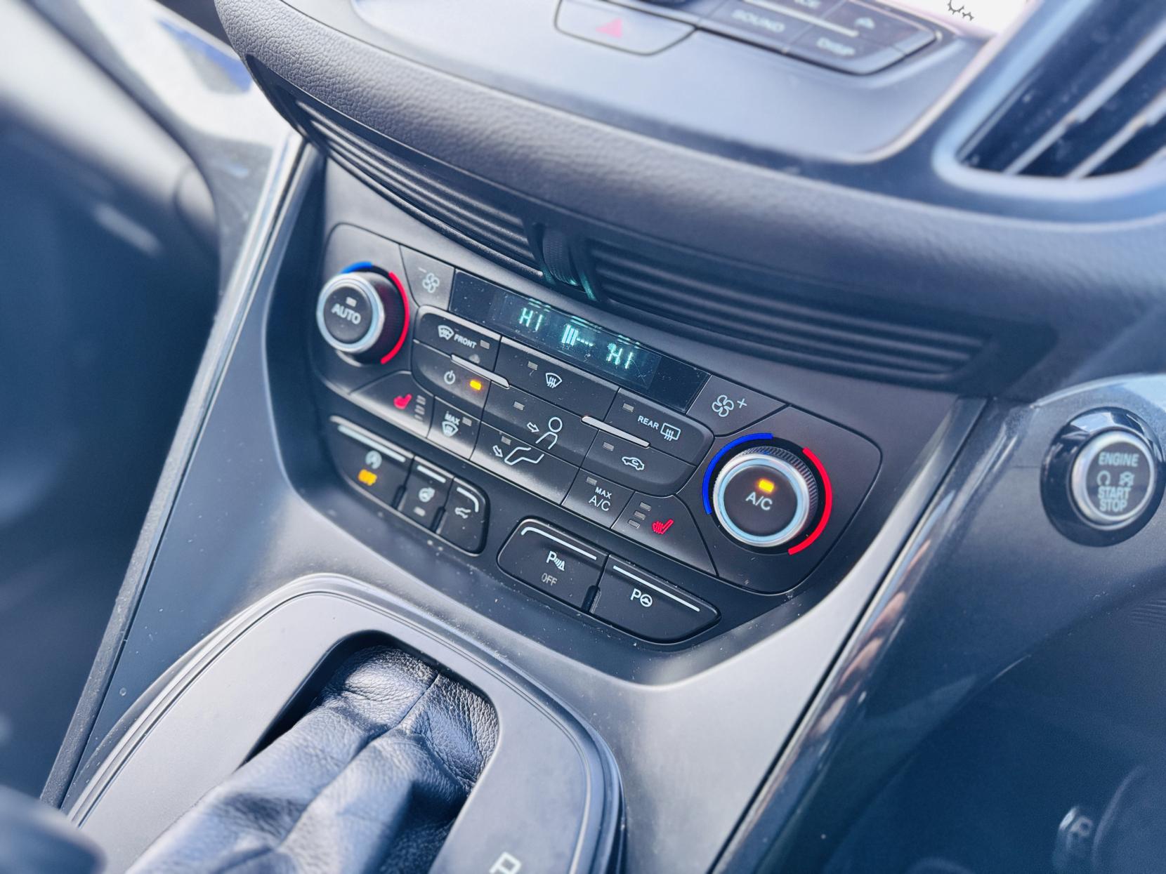 Ford Kuga 2.0 TDCi EcoBlue ST-Line Edition SUV 5dr Diesel Powershift AWD Euro 6 (s/s) (180 ps)