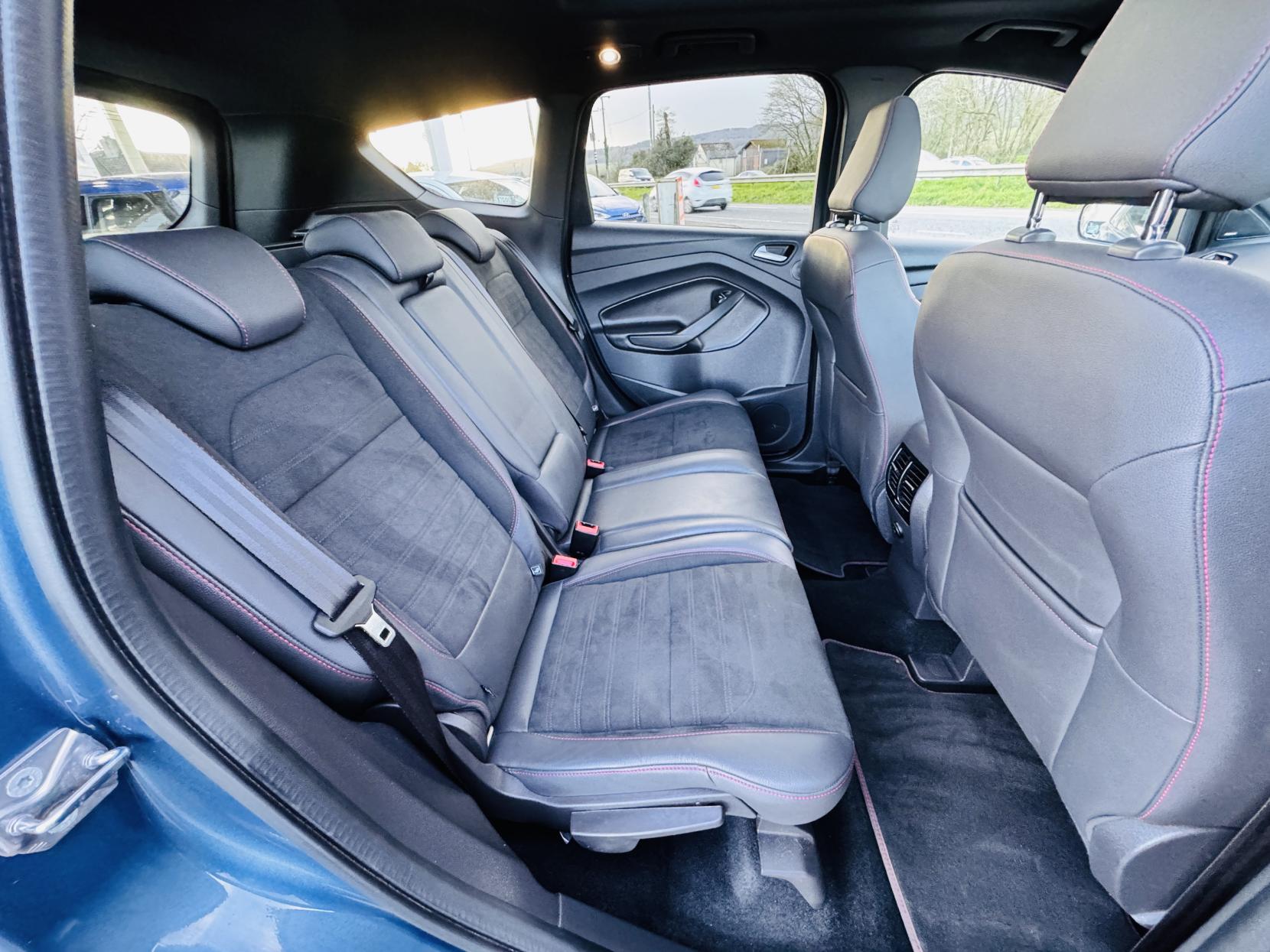 Ford Kuga 2.0 TDCi EcoBlue ST-Line Edition SUV 5dr Diesel Powershift AWD Euro 6 (s/s) (180 ps)