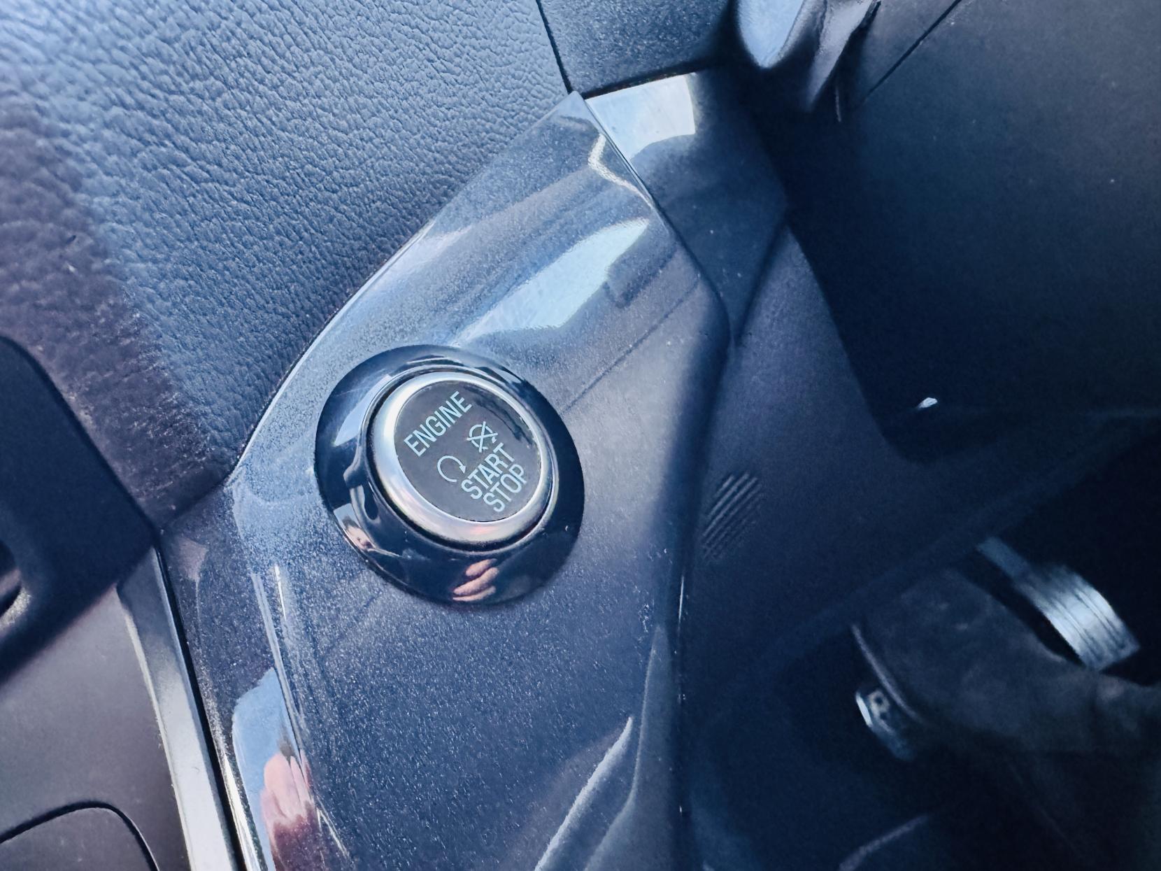 Ford Kuga 2.0 TDCi EcoBlue ST-Line Edition SUV 5dr Diesel Powershift AWD Euro 6 (s/s) (180 ps)