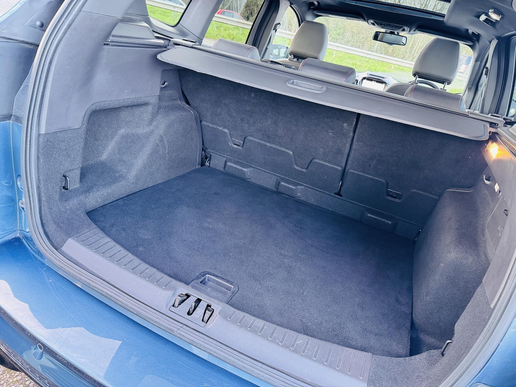 Ford Kuga 2.0 TDCi EcoBlue ST-Line Edition SUV 5dr Diesel Powershift AWD Euro 6 (s/s) (180 ps)