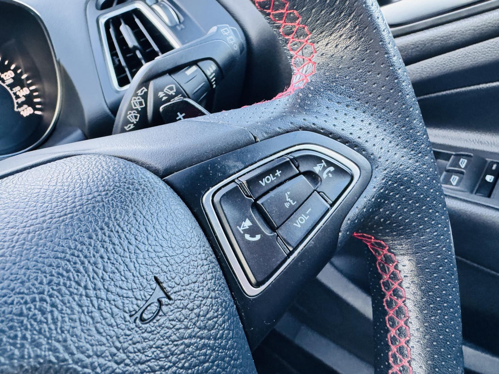 Ford Kuga 2.0 TDCi EcoBlue ST-Line Edition SUV 5dr Diesel Powershift AWD Euro 6 (s/s) (180 ps)