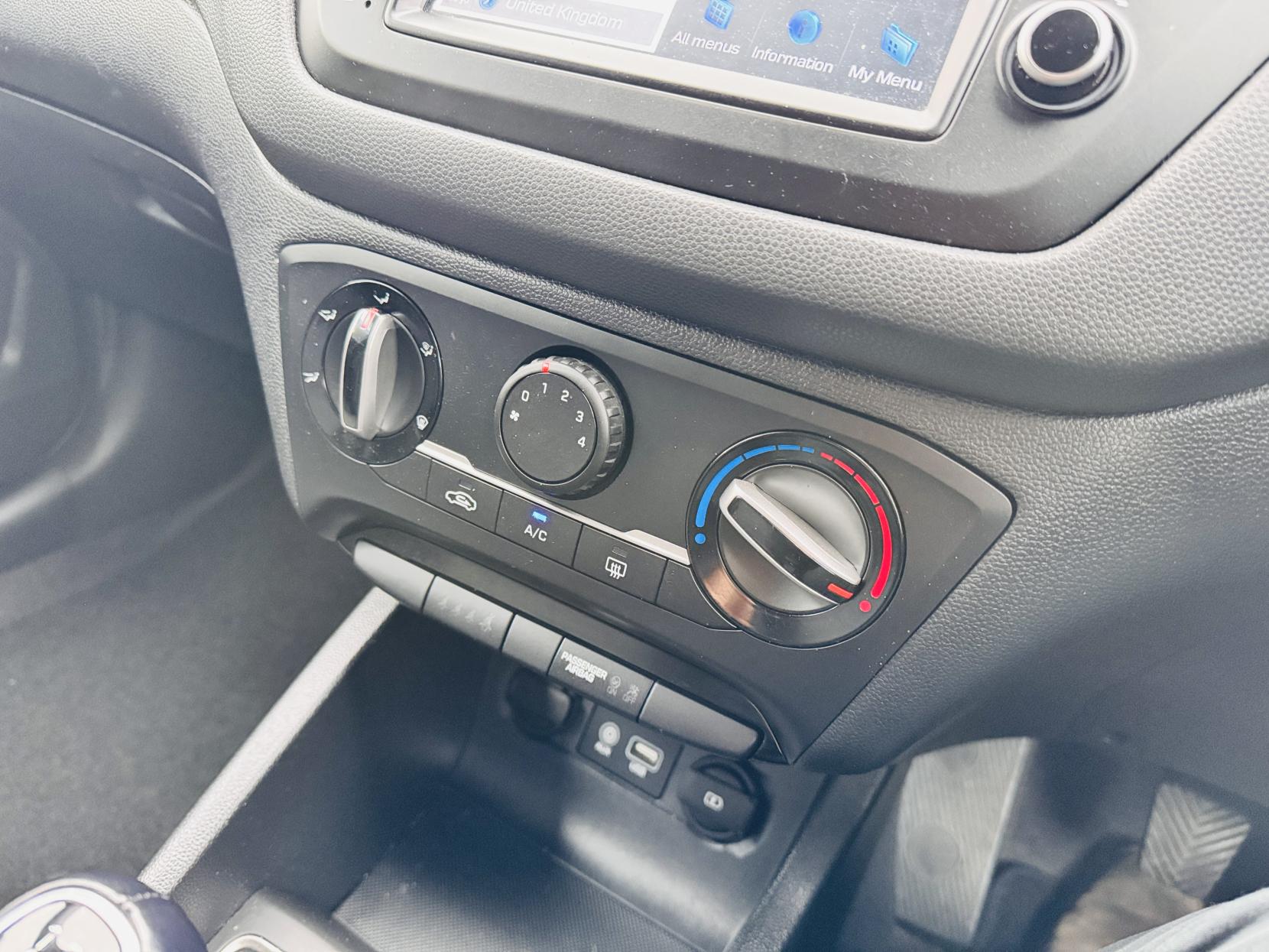 Hyundai i20 1.2 Play Hatchback 5dr Petrol Manual Euro 6 (s/s) (84 ps)