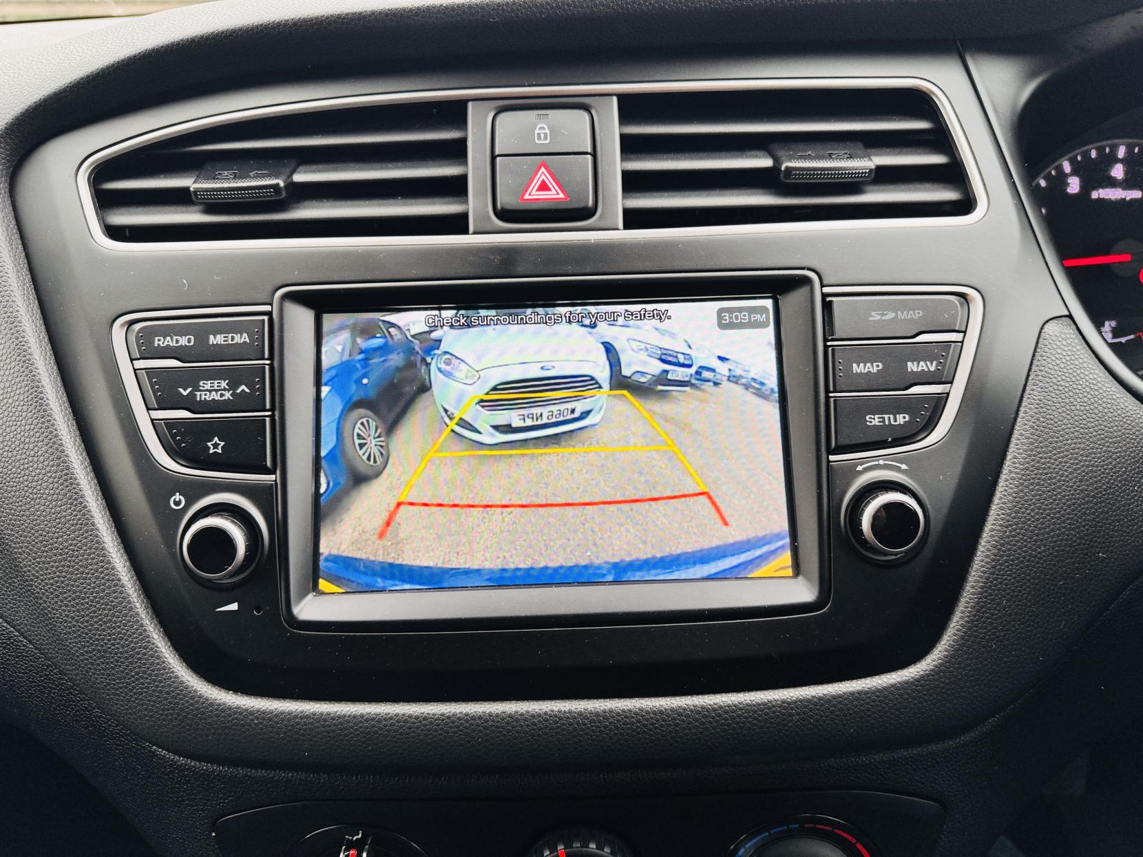 Hyundai i20 1.2 Play Hatchback 5dr Petrol Manual Euro 6 (s/s) (84 ps)