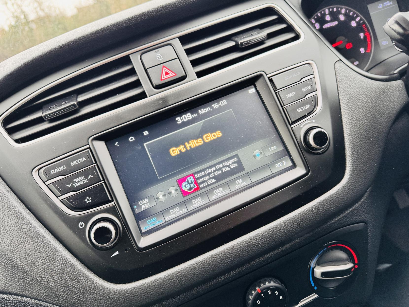 Hyundai i20 1.2 Play Hatchback 5dr Petrol Manual Euro 6 (s/s) (84 ps)