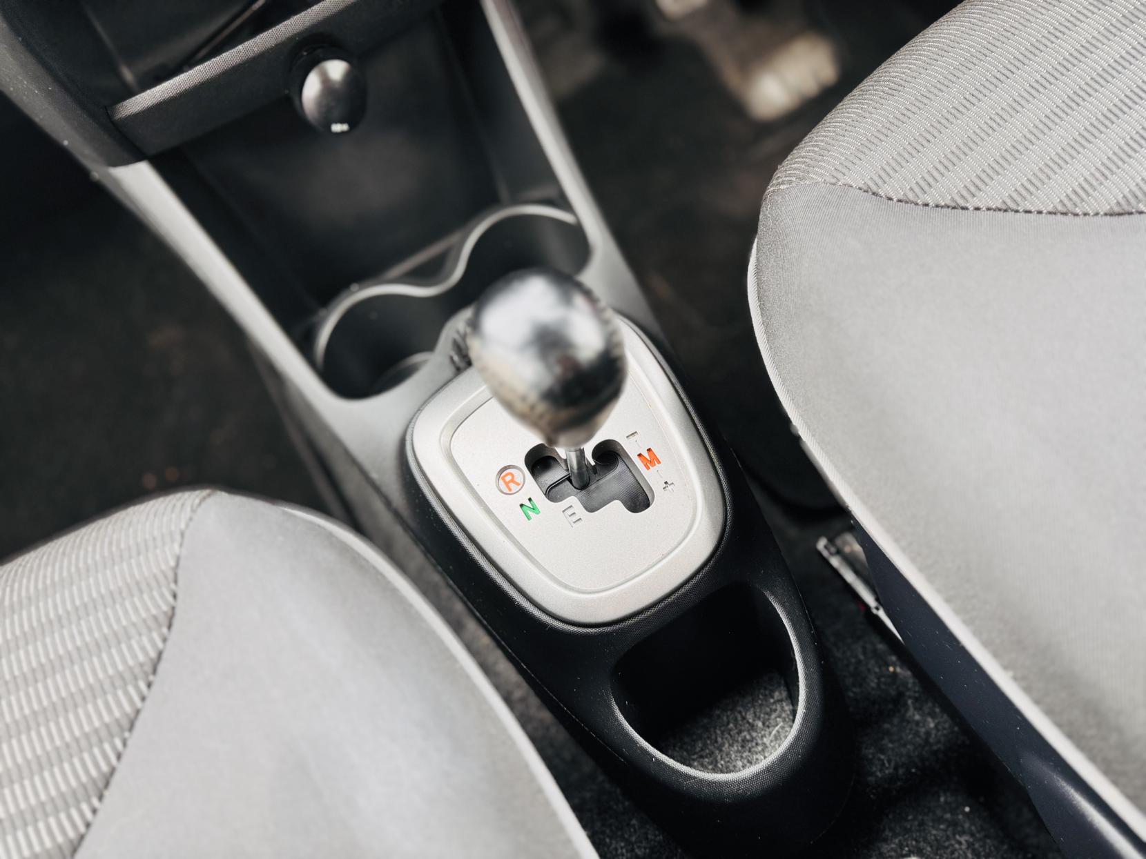 Peugeot 107 1.0 12V Active Hatchback 5dr Petrol 2 Tronic Euro 5 (68 ps)