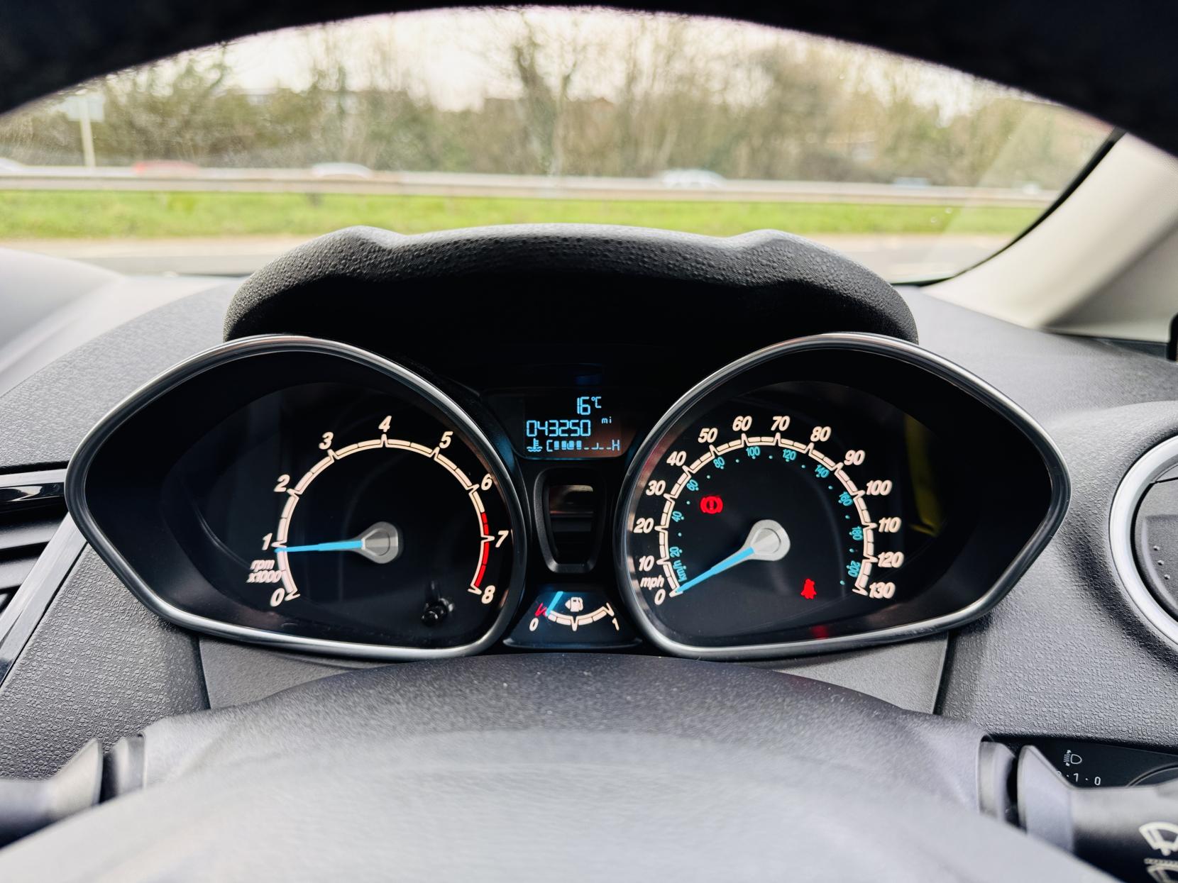 Ford Fiesta 1.0T EcoBoost Zetec Hatchback 5dr Petrol Manual Euro 6 (s/s) (100 ps)