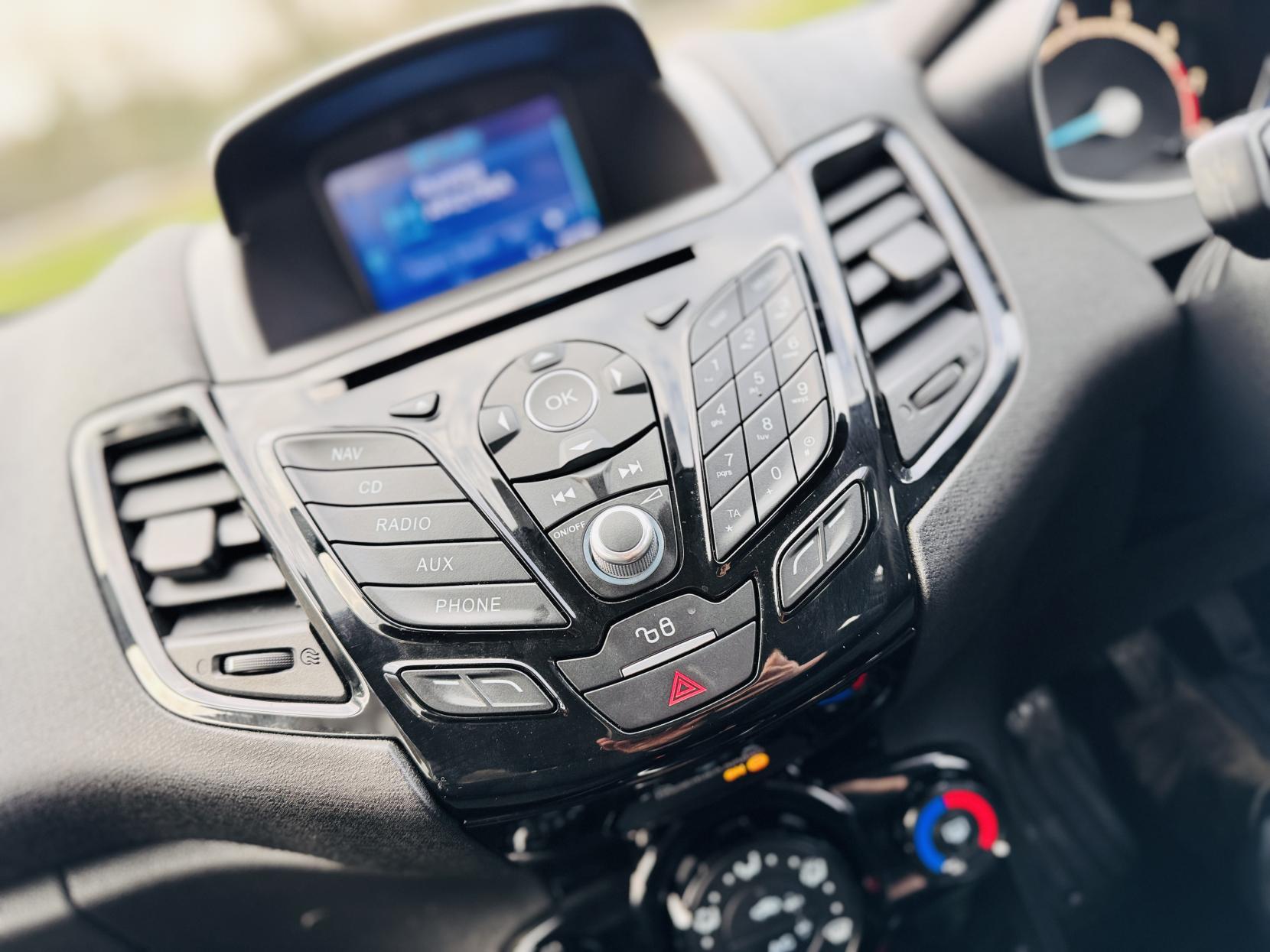 Ford Fiesta 1.0T EcoBoost Zetec Hatchback 5dr Petrol Manual Euro 6 (s/s) (100 ps)