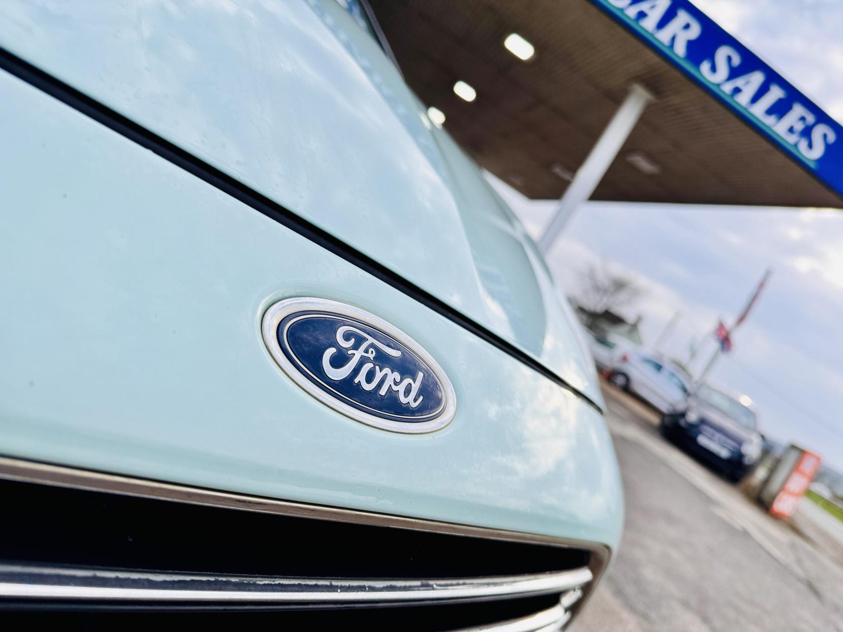 Ford Fiesta 1.0T EcoBoost Zetec Hatchback 5dr Petrol Manual Euro 6 (s/s) (100 ps)