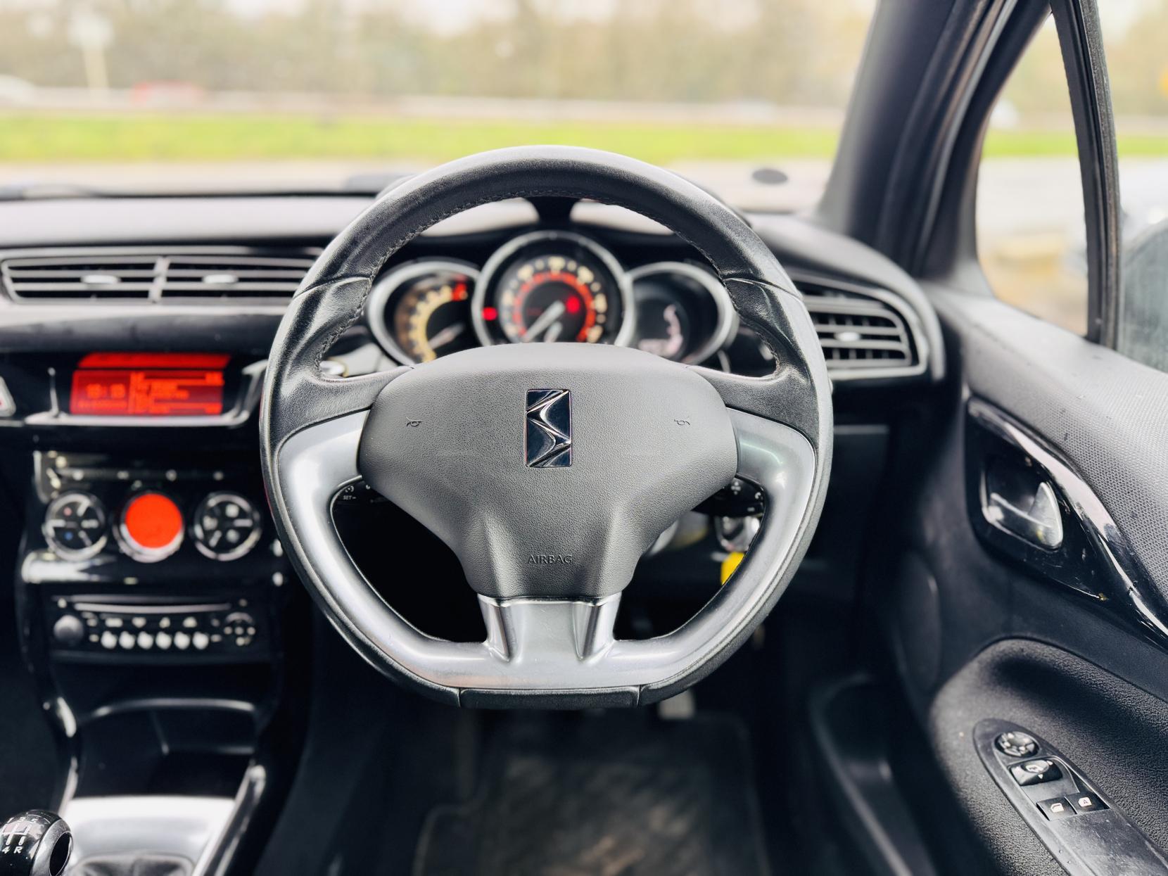 Citroen DS3 Cabrio 1.6 VTi DStyle Plus Convertible 2dr Petrol Manual Euro 5 (120 ps)