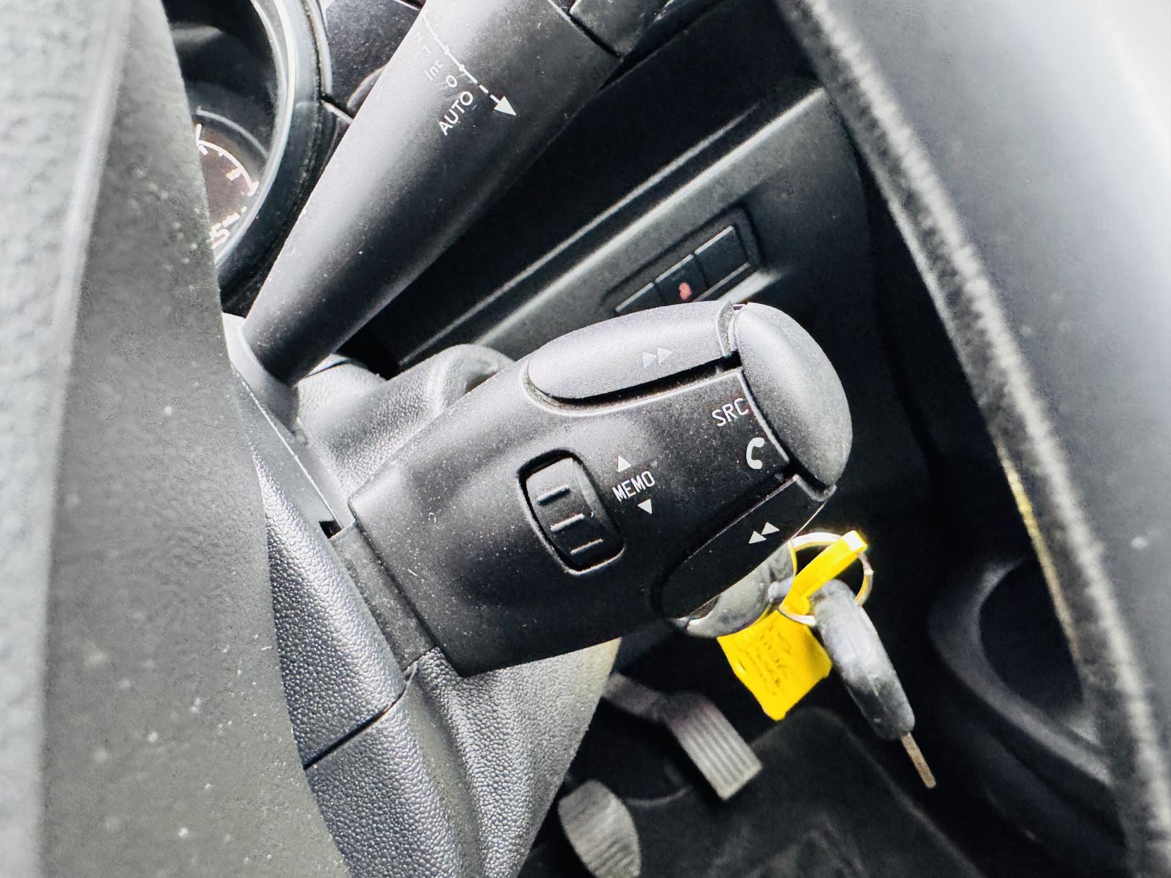 Citroen DS3 Cabrio 1.6 VTi DStyle Plus Convertible 2dr Petrol Manual Euro 5 (120 ps)