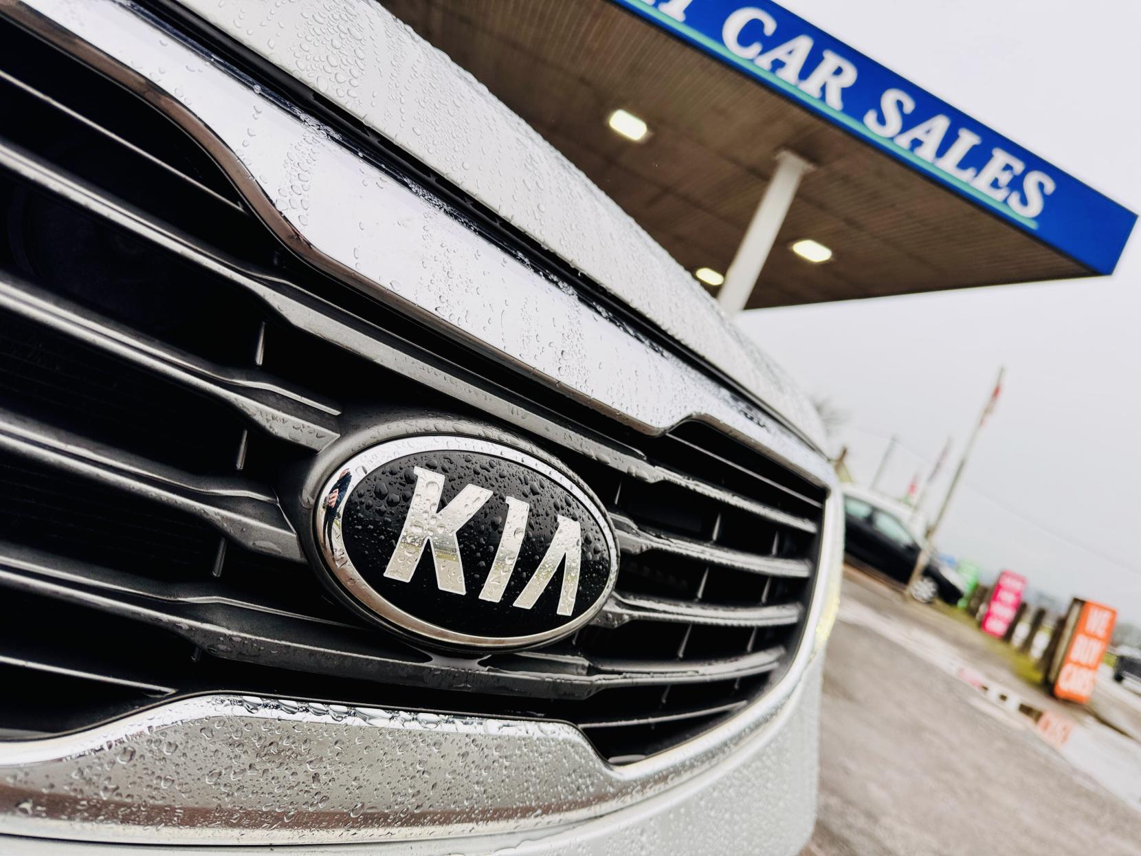 Kia Sportage 1.7 CRDi EcoDynamics 3 SUV 5dr Diesel Manual 2WD Euro 5 (s/s) (114 bhp)