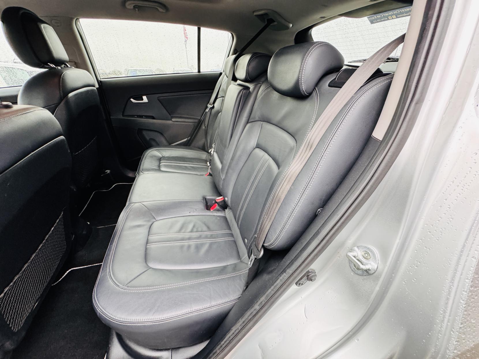 Kia Sportage 1.7 CRDi EcoDynamics 3 SUV 5dr Diesel Manual 2WD Euro 5 (s/s) (114 bhp)