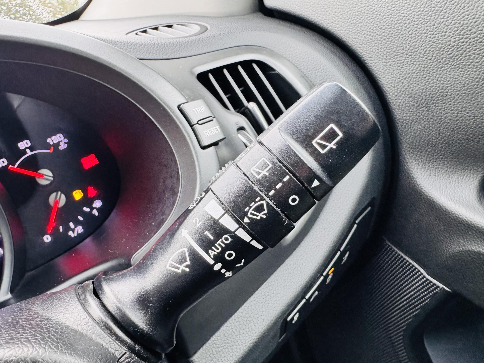 Kia Sportage 1.7 CRDi EcoDynamics 3 SUV 5dr Diesel Manual 2WD Euro 5 (s/s) (114 bhp)