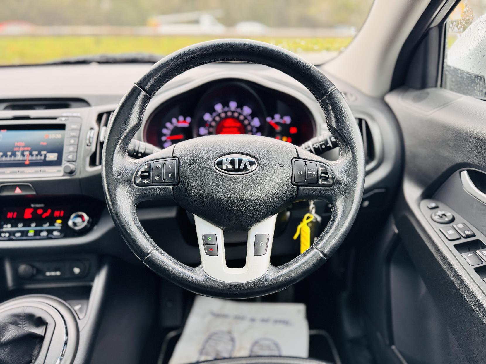 Kia Sportage 1.7 CRDi EcoDynamics 3 SUV 5dr Diesel Manual 2WD Euro 5 (s/s) (114 bhp)