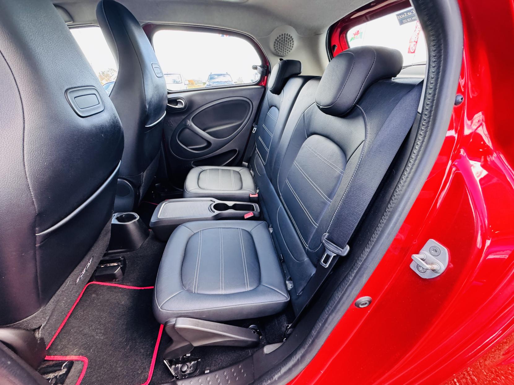 Smart forfour 1.0 Prime Sport (Premium) Hatchback 5dr Petrol Twinamic Euro 6 (s/s) (71 ps)