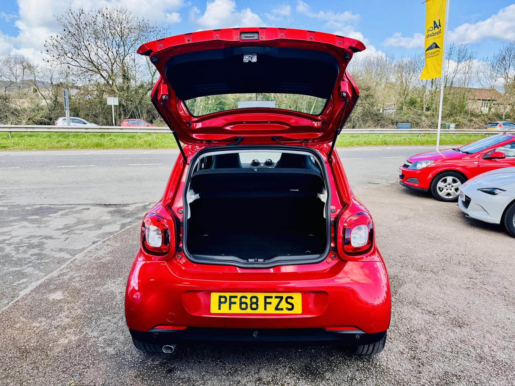 Smart forfour 1.0 Prime Sport (Premium) Hatchback 5dr Petrol Twinamic Euro 6 (s/s) (71 ps)