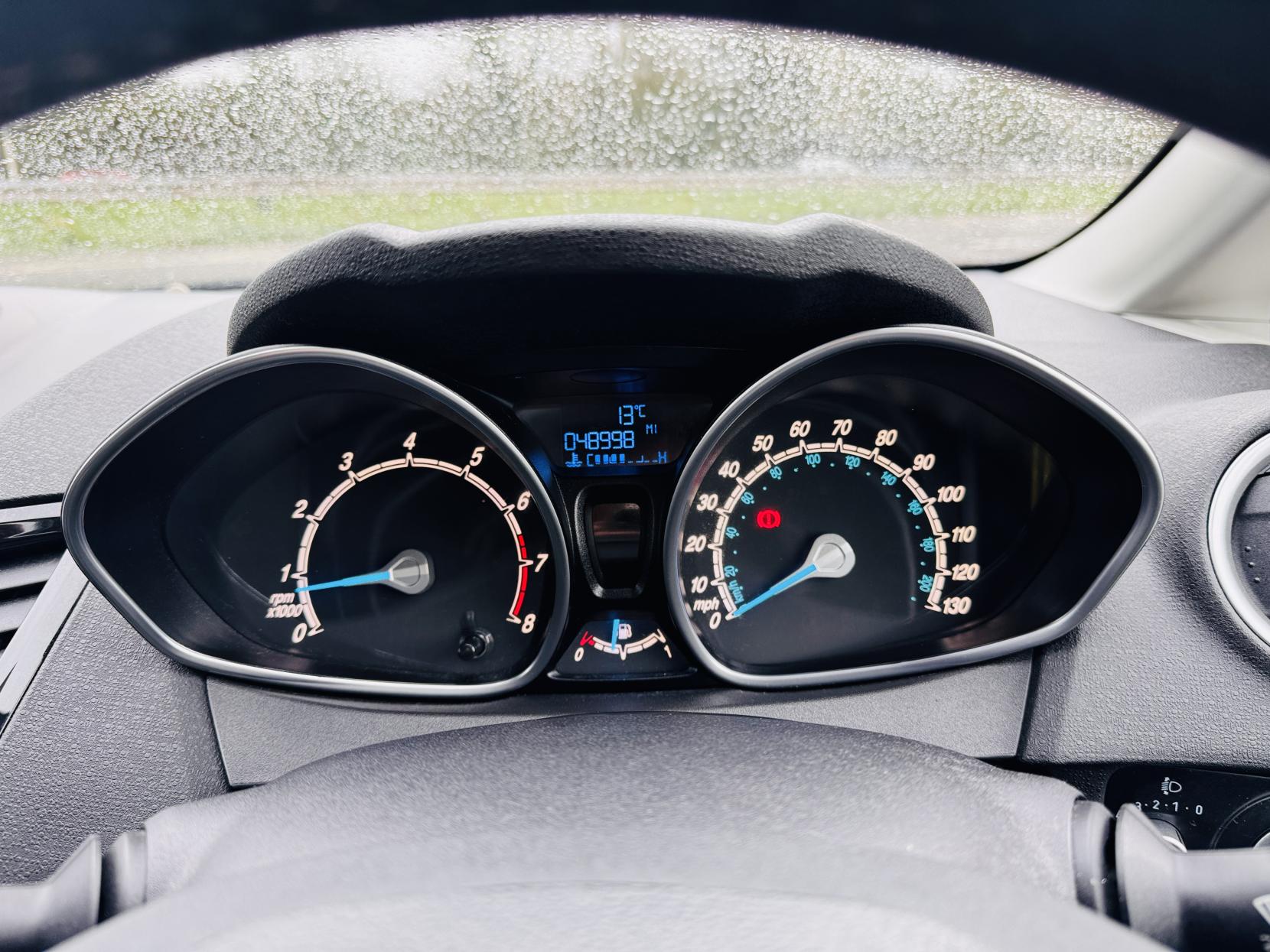 Ford Fiesta 1.25 Zetec Hatchback 5dr Petrol Manual Euro 5 (82 ps)